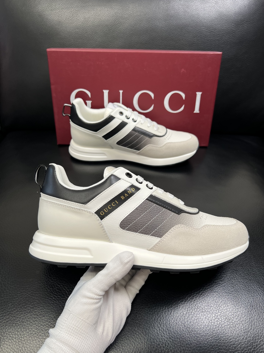 Gucci 高品质 顶级工艺品 古奇专柜新款，原厂配置意大利进口牛皮面料，进口牛皮内里垫，透气舒适，鞋底