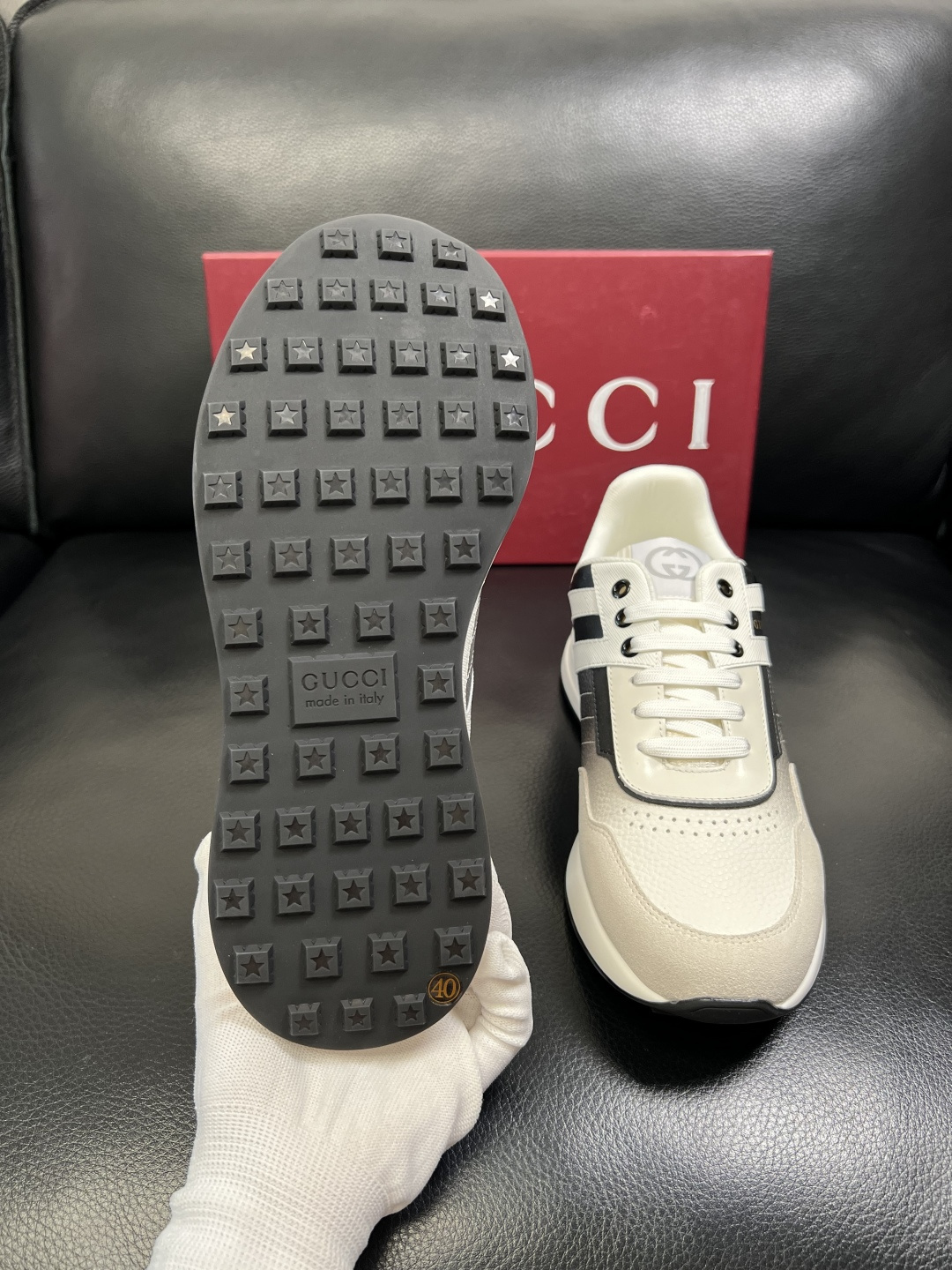 Gucci 高品质 顶级工艺品 古奇专柜新款，原厂配置意大利进口牛皮面料，进口牛皮内里垫，透气舒适，鞋底