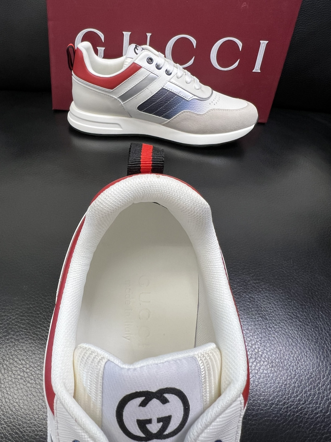 Gucci 高品质 顶级工艺品 古奇专柜新款，原厂配置意大利进口牛皮面料，进口牛皮内里垫，透气舒适，鞋底