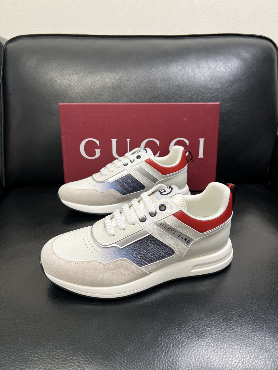 Gucci 高品质 顶级工艺品 古奇专柜新款，原厂配置意大利进口牛皮面料，进口牛皮内里垫，透气舒适，鞋底