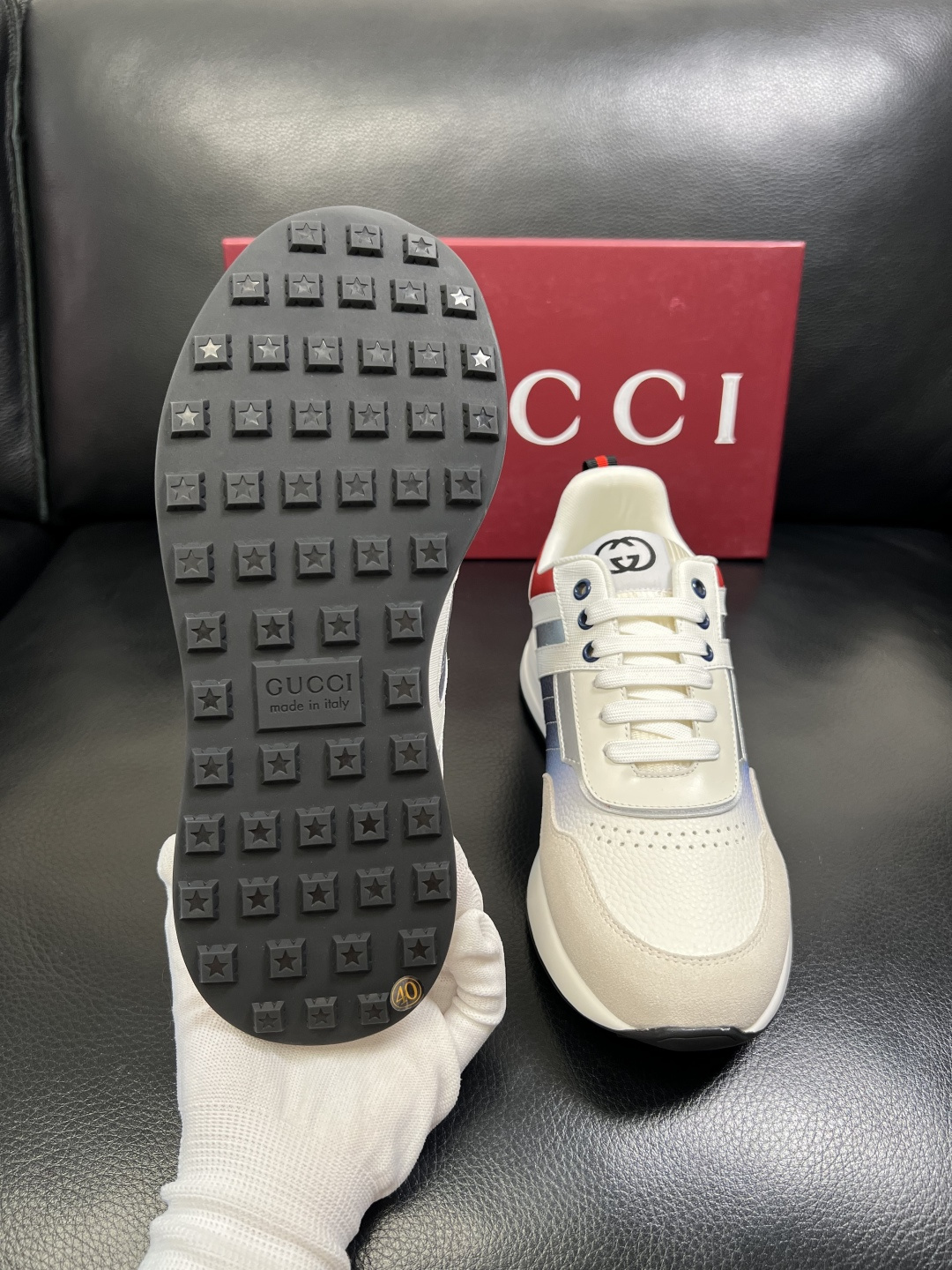 Gucci 高品质 顶级工艺品 古奇专柜新款，原厂配置意大利进口牛皮面料，进口牛皮内里垫，透气舒适，鞋底