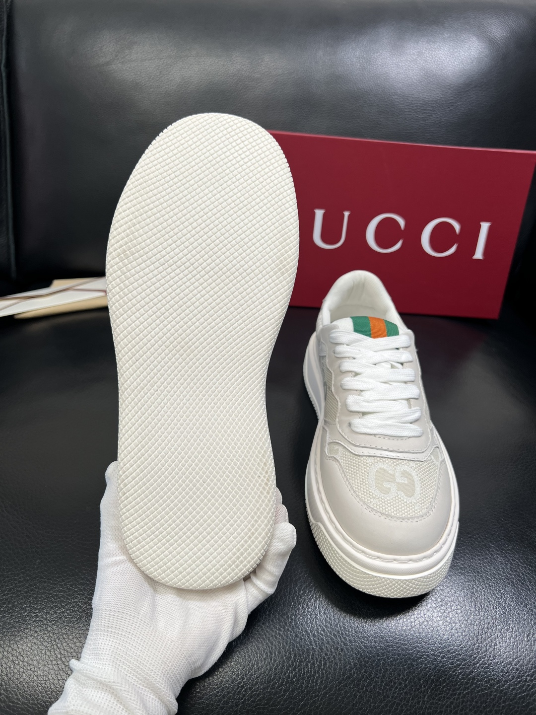 Gucci 顶级代购 古奇专柜新款，原厂配置意大利进口牛皮搭配印花布面料，进口牛皮内里垫，透气舒适，鞋底
