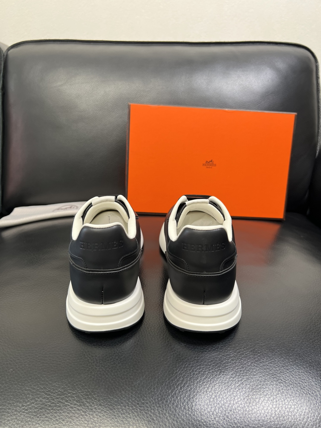 Hermes 高品质 顶级工艺品 爱马仕 专柜同步发售原厂配置，意大利进口原版牛皮面料，高品质拼接工艺，