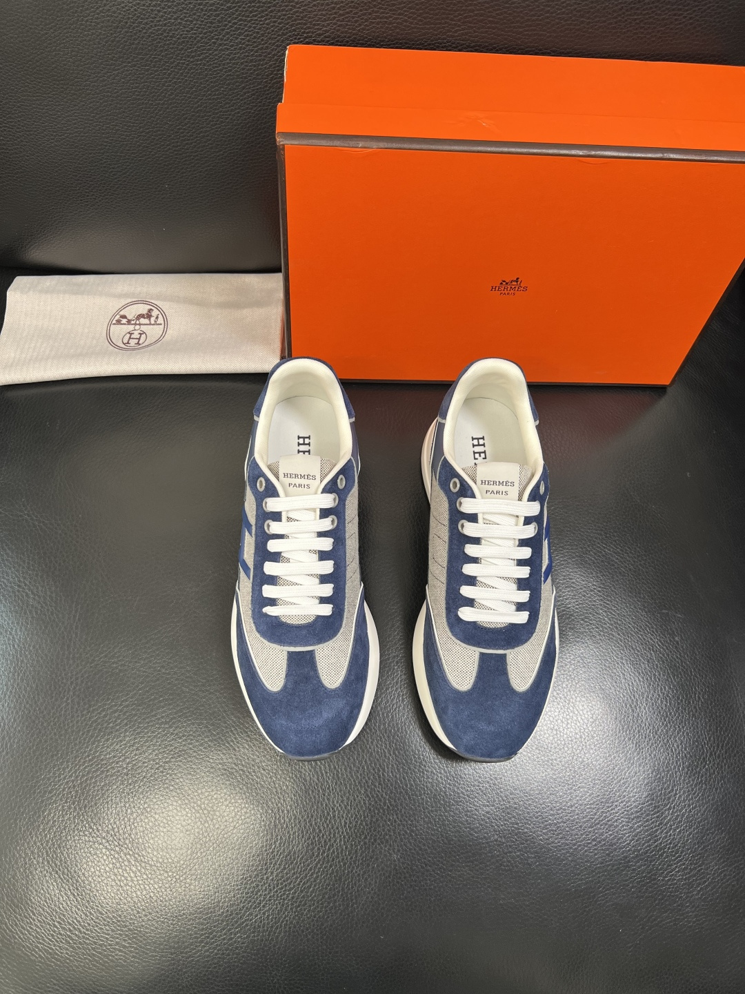 Hermes 高品质 顶级工艺品 爱马仕 专柜同步发售原厂配置，意大利进口原版牛皮面料，高品质拼接工艺，