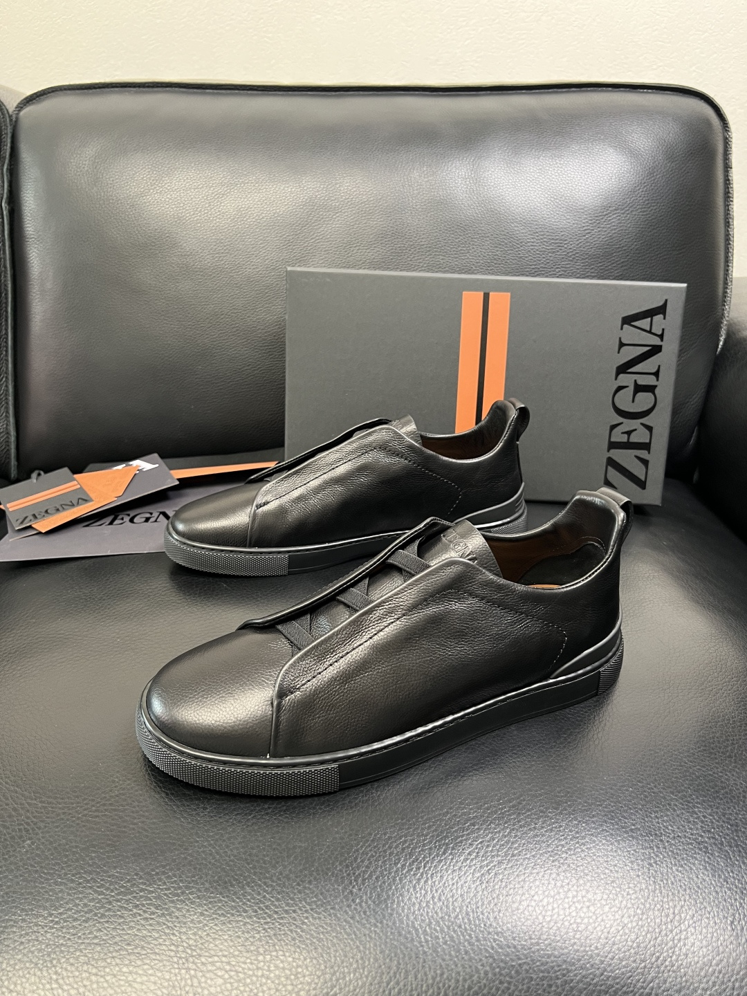 Zegna 高品质 顶级工艺品 杰尼亚 专柜新款原厂配置，意大利进口牛皮面料，进口牛里垫，透气舒适，鞋底