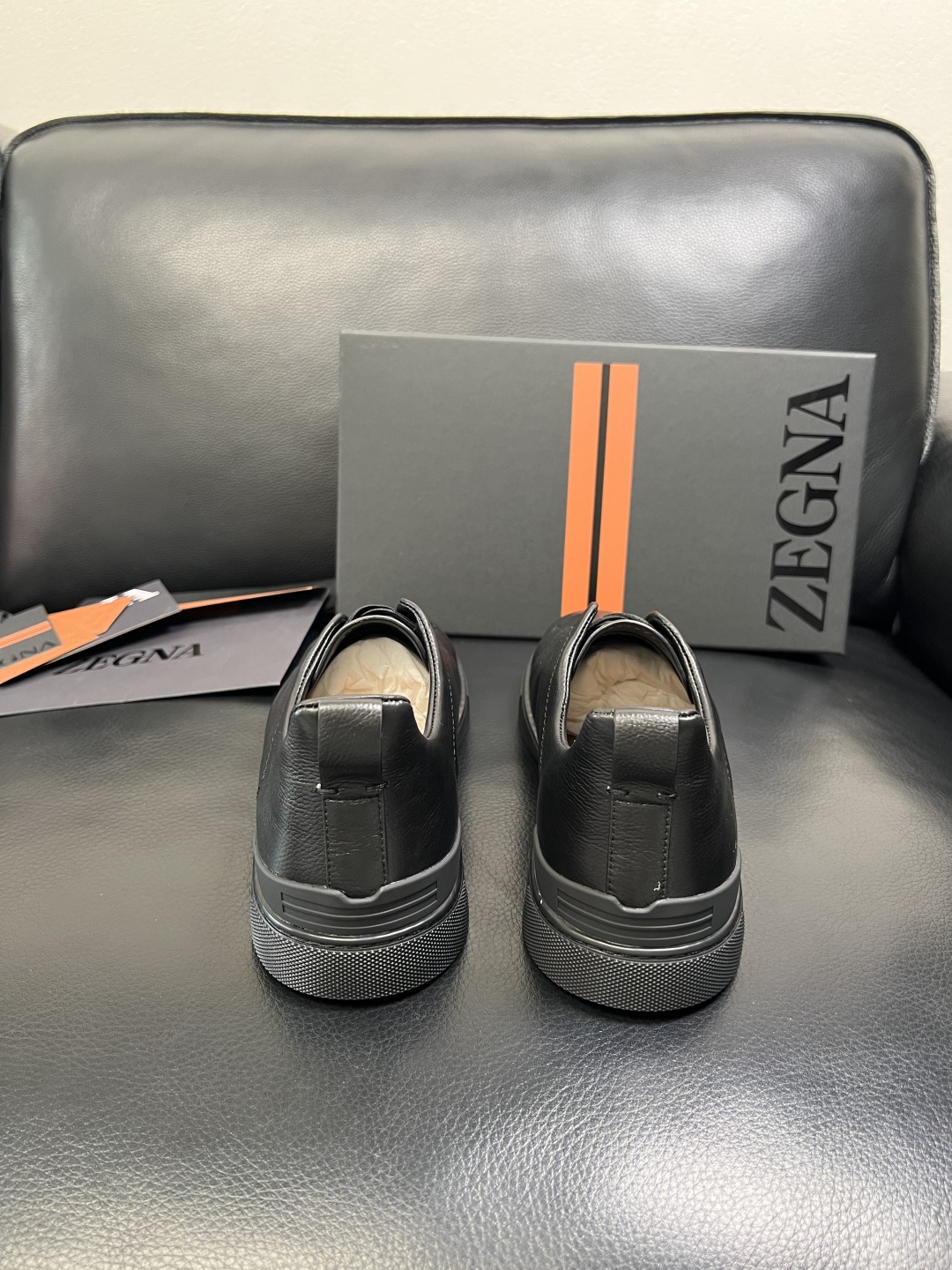 Zegna 高品质 顶级工艺品 杰尼亚 专柜新款原厂配置，意大利进口牛皮面料，进口牛里垫，透气舒适，鞋底