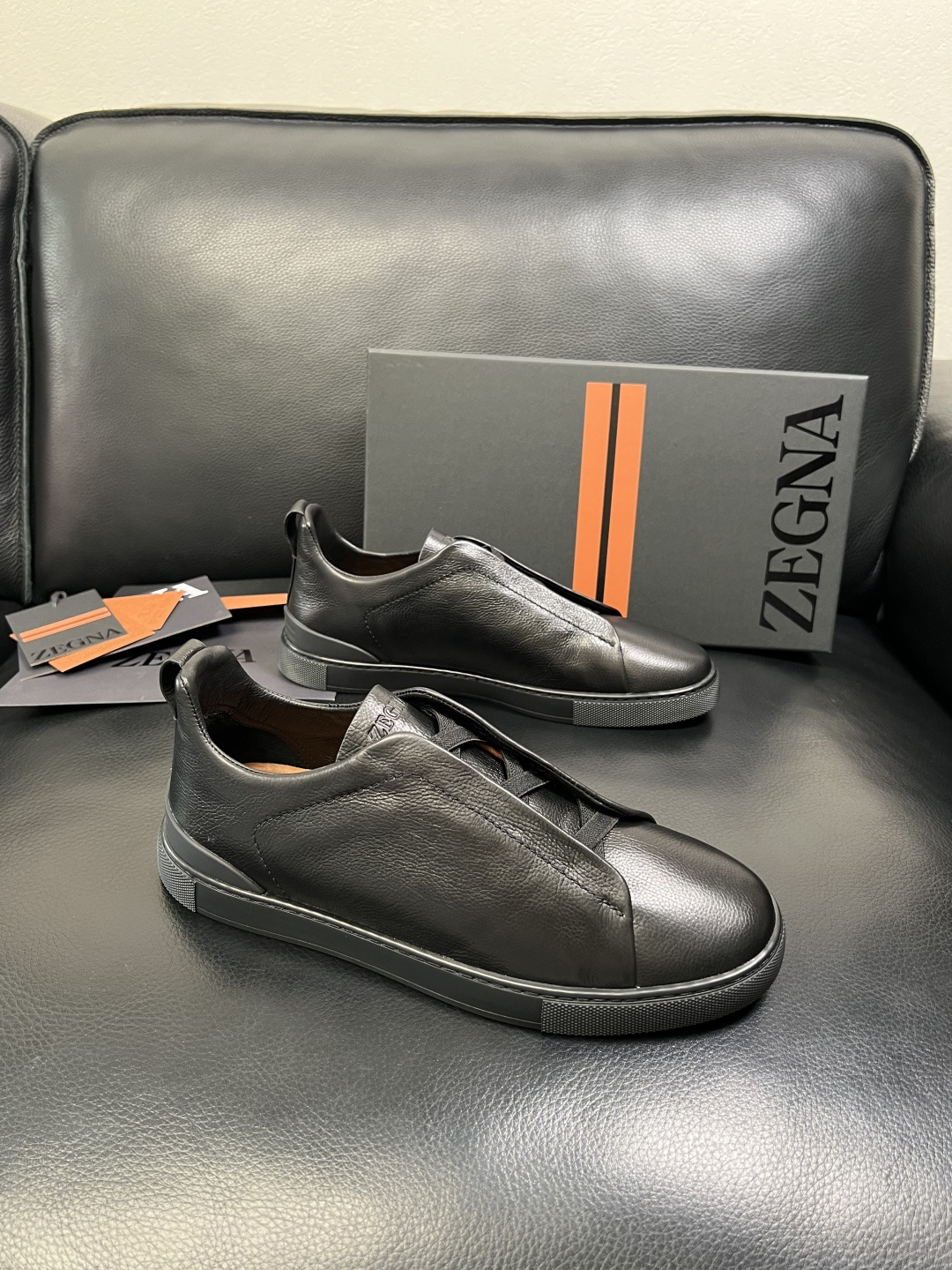 Zegna 高品质 顶级工艺品 杰尼亚 专柜新款原厂配置，意大利进口牛皮面料，进口牛里垫，透气舒适，鞋底