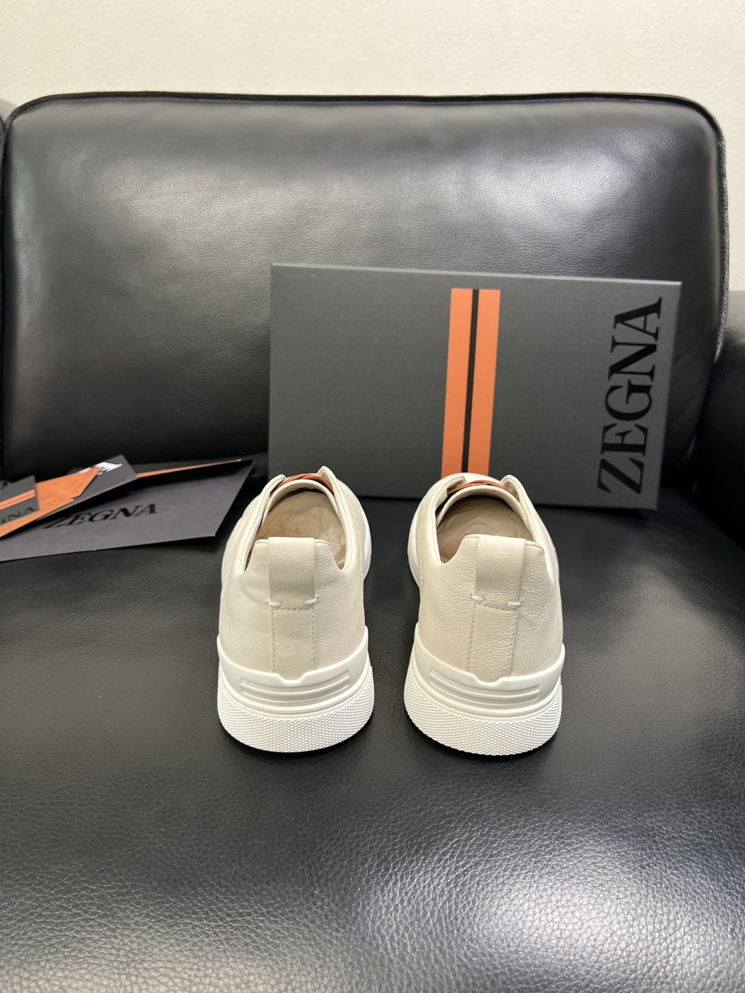 Zegna 高品质 顶级工艺品 杰尼亚 专柜新款原厂配置，意大利进口牛皮面料，进口牛里垫，透气舒适，鞋底