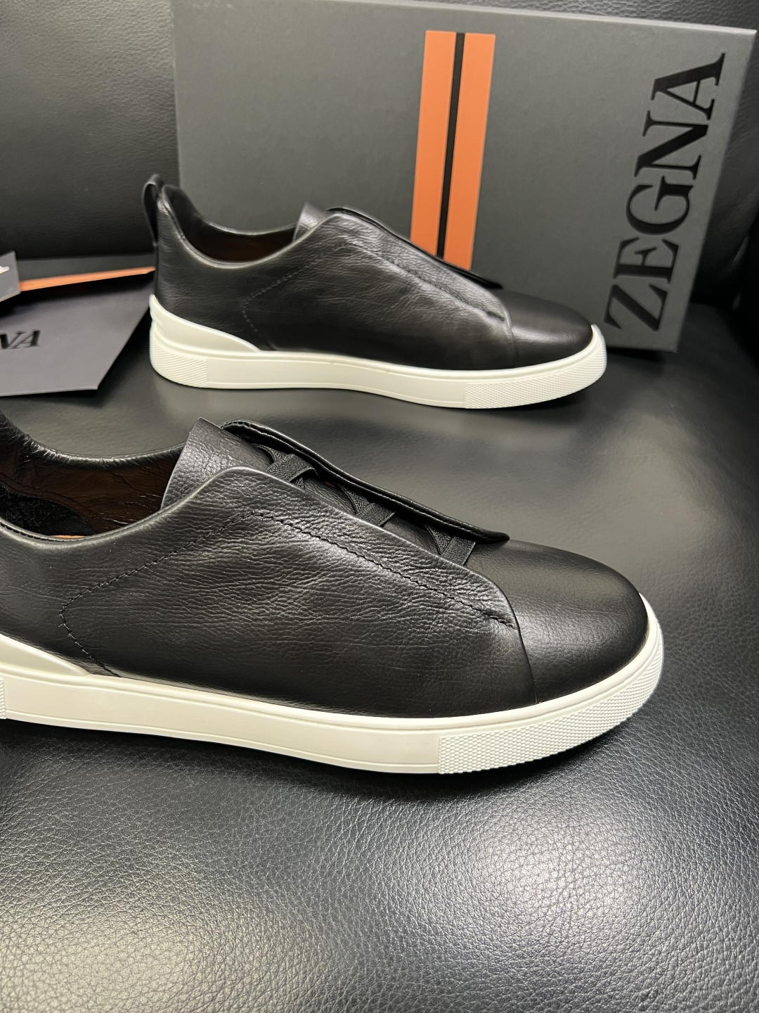 Zegna 高品质 顶级工艺品 杰尼亚 专柜新款原厂配置，意大利进口牛皮面料，进口牛里垫，透气舒适，鞋底