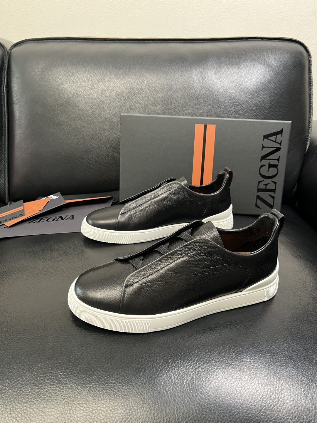 Zegna 高品质 顶级工艺品 杰尼亚 专柜新款原厂配置，意大利进口牛皮面料，进口牛里垫，透气舒适，鞋底