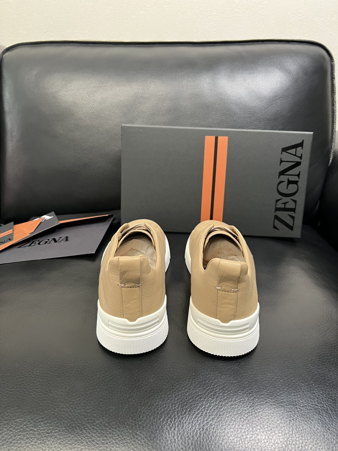 Zegna 高品质 顶级工艺品 杰尼亚 专柜新款原厂配置，意大利进口牛皮面料，进口牛里垫，透气舒适，鞋底