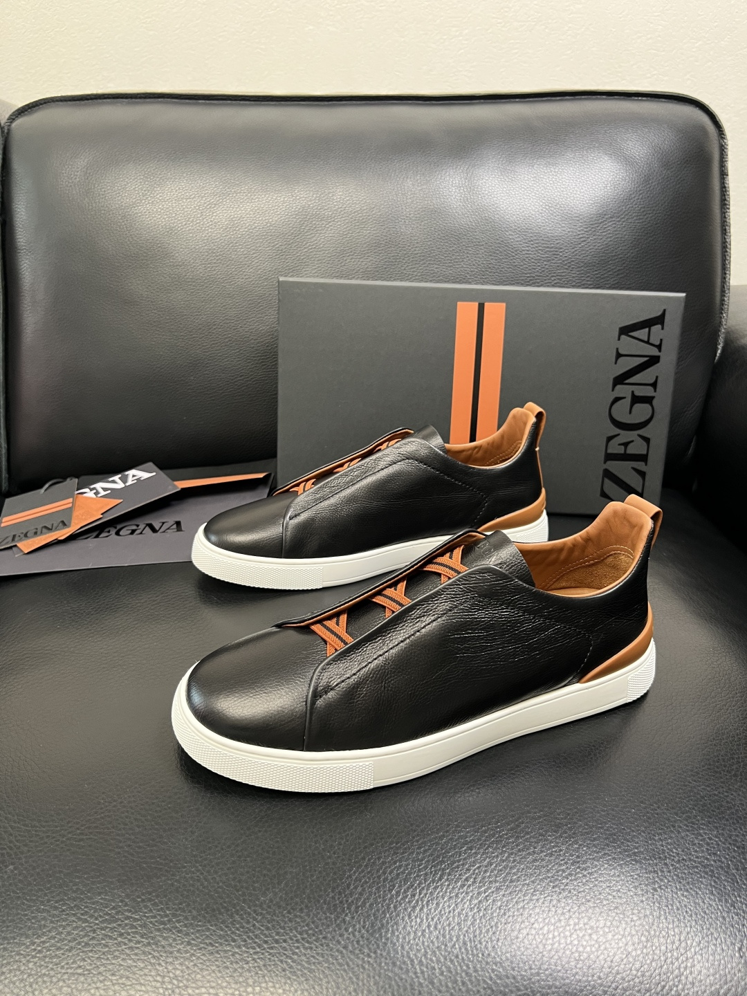 Zegna 高品质 顶级工艺品 杰尼亚 专柜新款原厂配置，意大利进口牛皮面料，进口牛里垫，透气舒适，鞋底