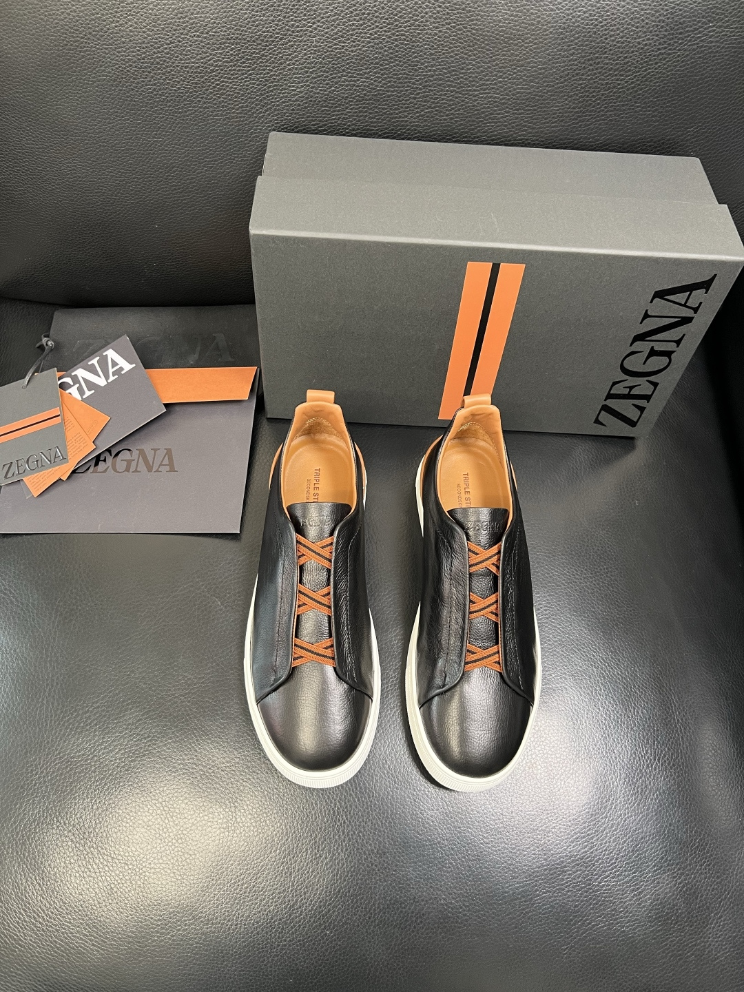 Zegna 高品质 顶级工艺品 杰尼亚 专柜新款原厂配置，意大利进口牛皮面料，进口牛里垫，透气舒适，鞋底