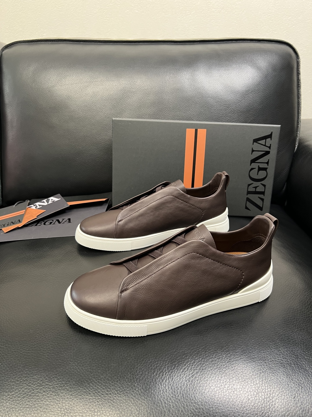 Zegna 高品质 顶级工艺品 杰尼亚 专柜新款原厂配置，意大利进口牛皮面料，进口牛里垫，透气舒适，鞋底