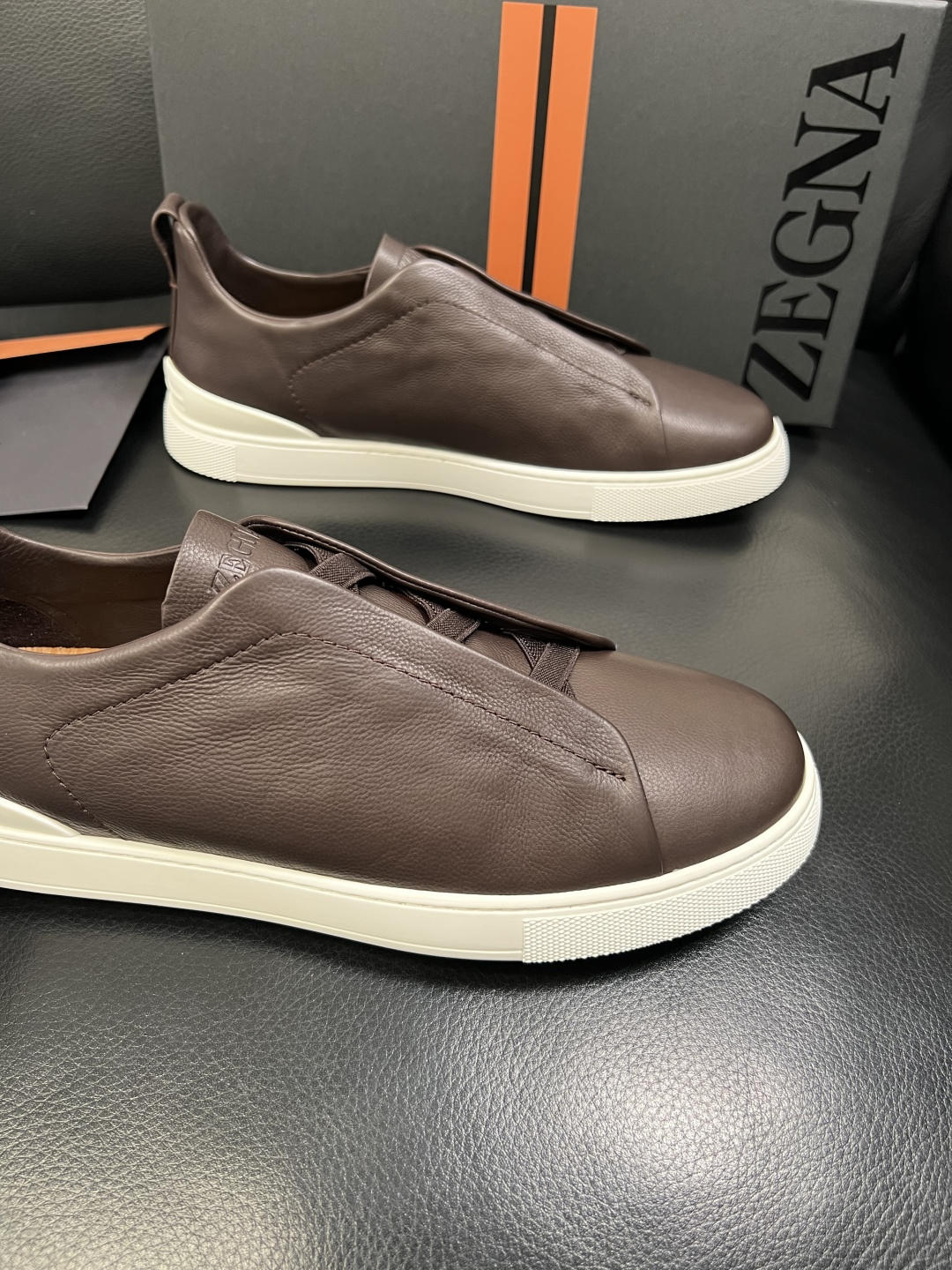 Zegna 高品质 顶级工艺品 杰尼亚 专柜新款原厂配置，意大利进口牛皮面料，进口牛里垫，透气舒适，鞋底