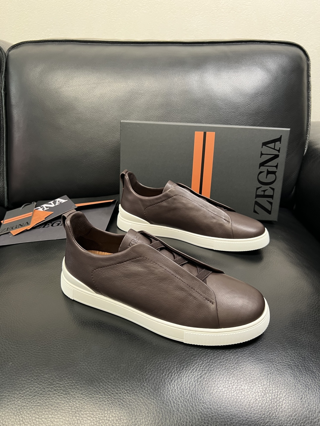 Zegna 高品质 顶级工艺品 杰尼亚 专柜新款原厂配置，意大利进口牛皮面料，进口牛里垫，透气舒适，鞋底