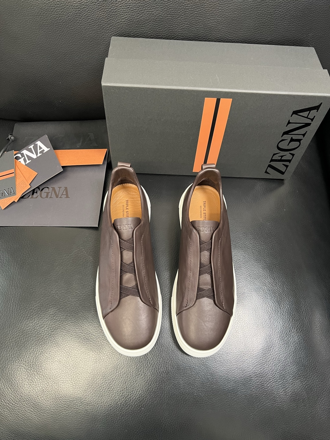 Zegna 高品质 顶级工艺品 杰尼亚 专柜新款原厂配置，意大利进口牛皮面料，进口牛里垫，透气舒适，鞋底