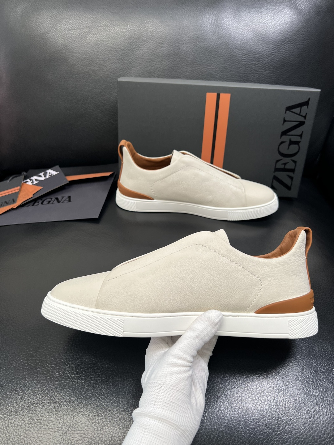 Zegna 高品质 顶级工艺品 杰尼亚 专柜新款原厂配置，意大利进口牛皮面料，进口牛里垫，透气舒适，鞋底