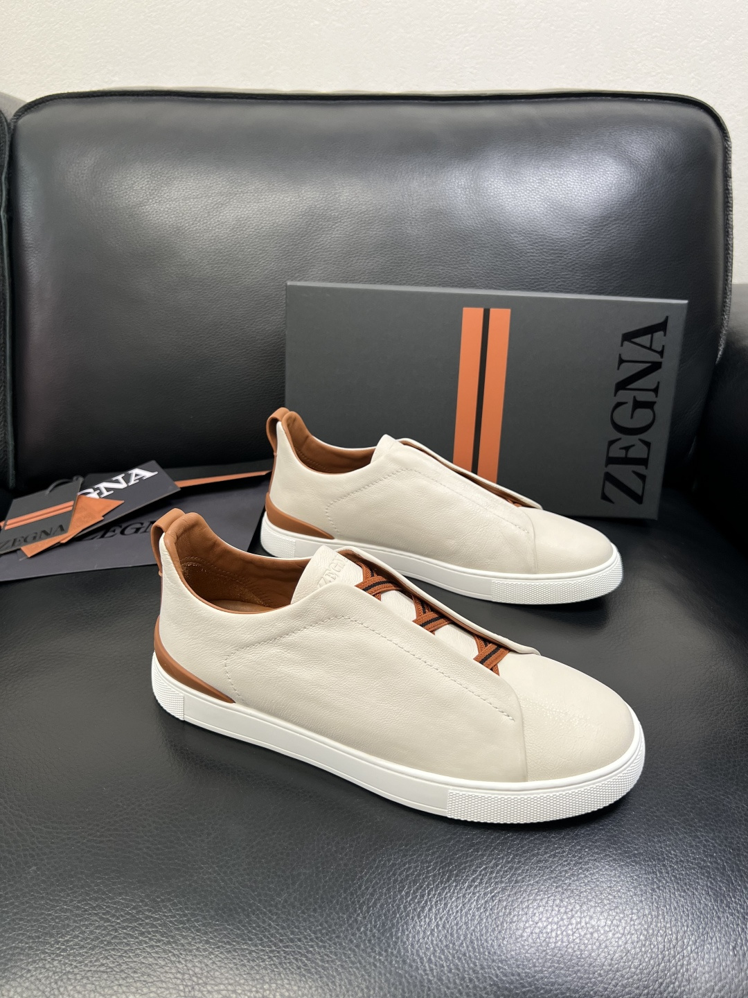 Zegna 高品质 顶级工艺品 杰尼亚 专柜新款原厂配置，意大利进口牛皮面料，进口牛里垫，透气舒适，鞋底