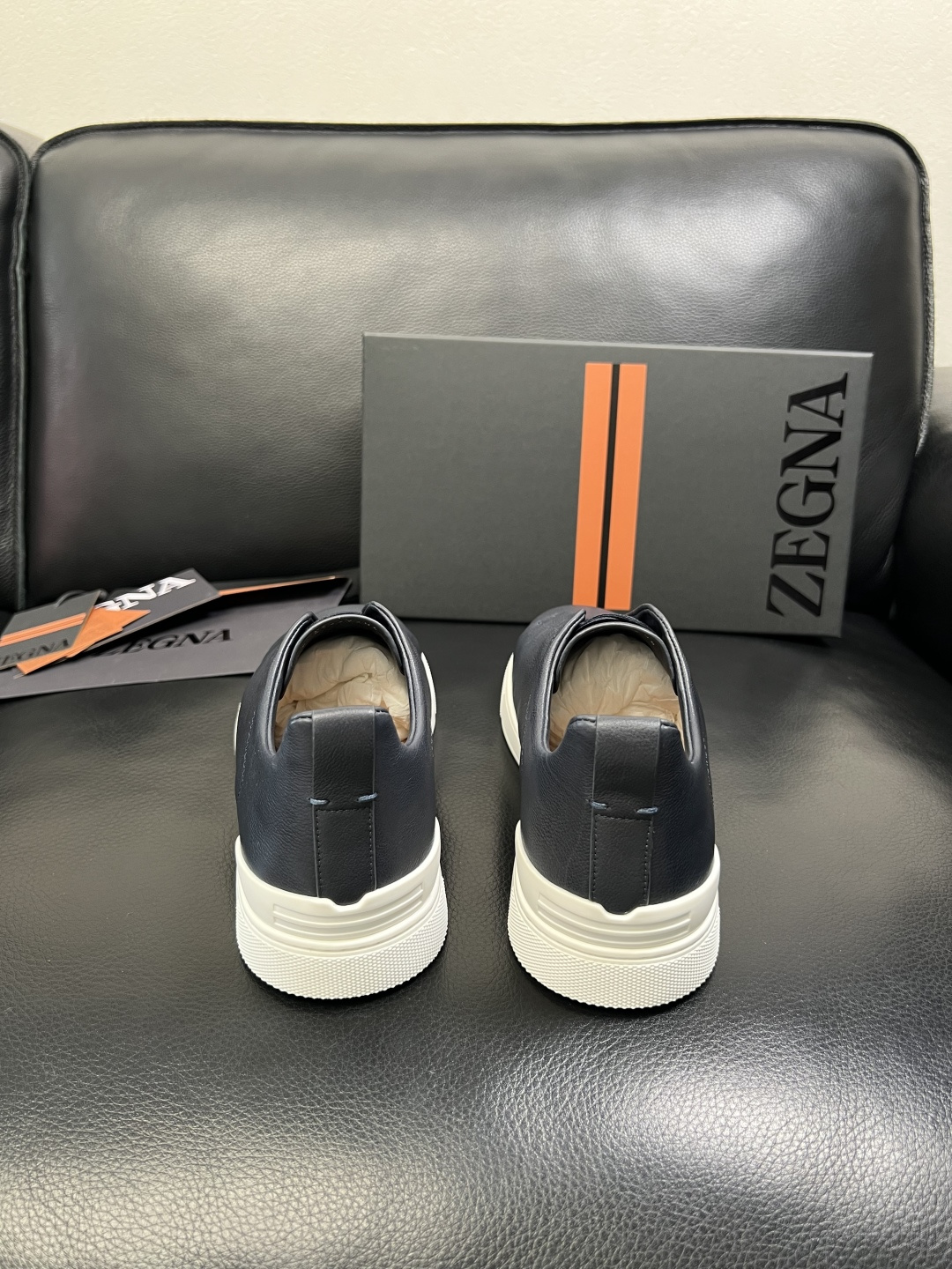 Zegna 高品质 顶级工艺品 杰尼亚 专柜新款原厂配置，意大利进口牛皮面料，进口牛里垫，透气舒适，鞋底