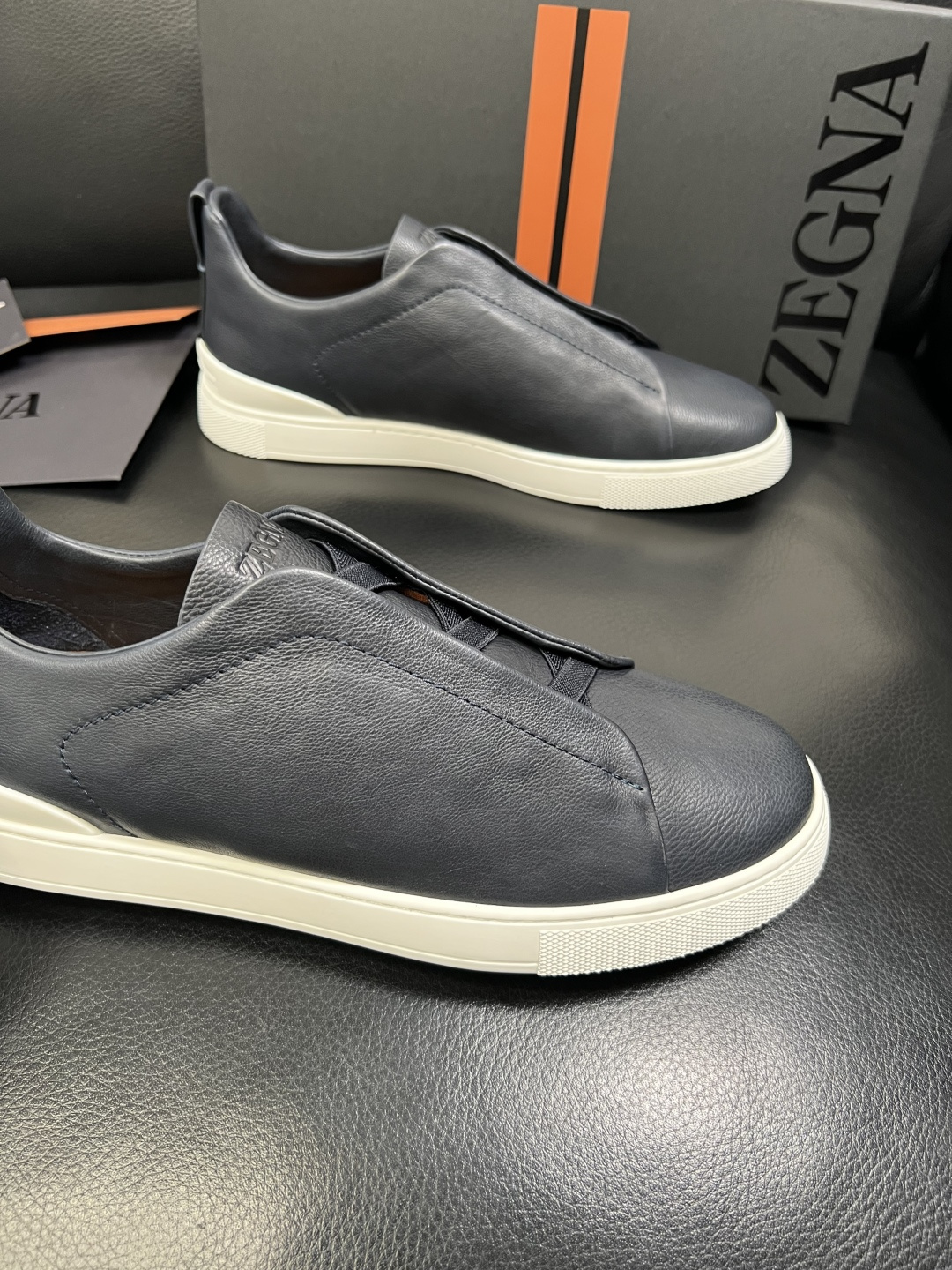 Zegna 高品质 顶级工艺品 杰尼亚 专柜新款原厂配置，意大利进口牛皮面料，进口牛里垫，透气舒适，鞋底