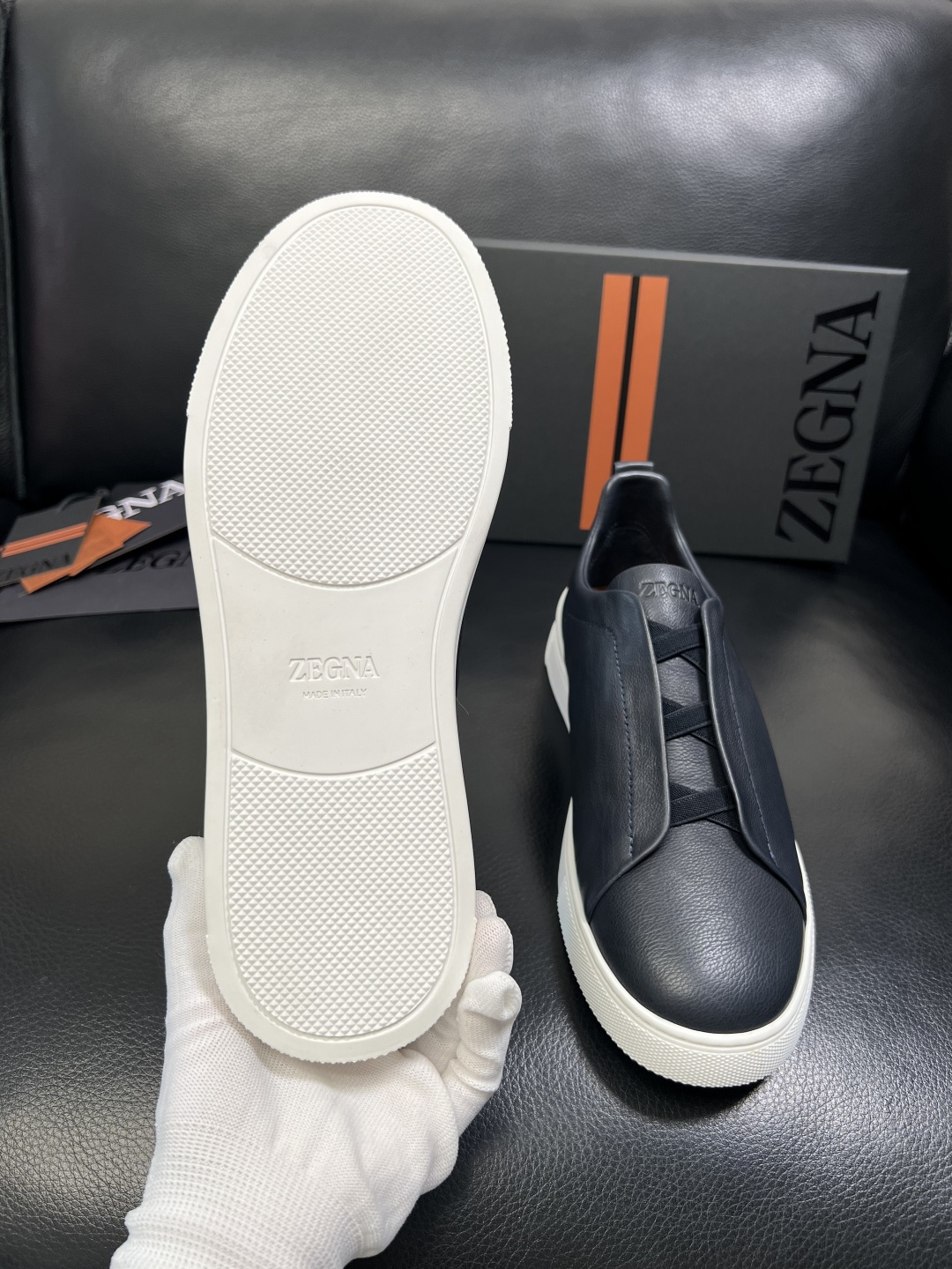 Zegna 高品质 顶级工艺品 杰尼亚 专柜新款原厂配置，意大利进口牛皮面料，进口牛里垫，透气舒适，鞋底