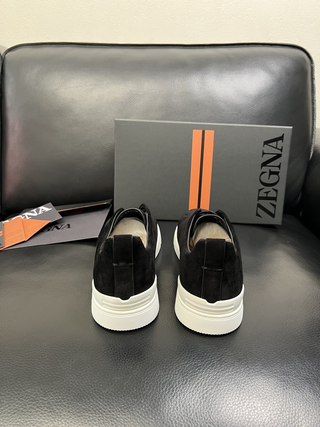 Zegna 高品质 顶级工艺品 杰尼亚 专柜新款原厂配置，意大利进口牛皮面料，进口牛里垫，透气舒适，鞋底