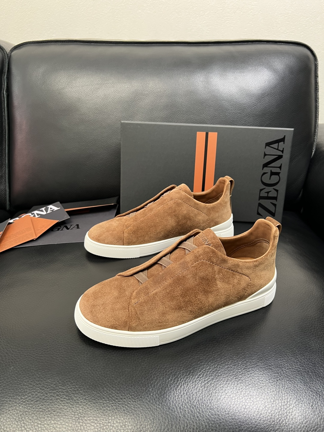 Zegna 高品质 顶级工艺品 杰尼亚 专柜新款原厂配置，意大利进口牛皮面料，进口牛里垫，透气舒适，鞋底