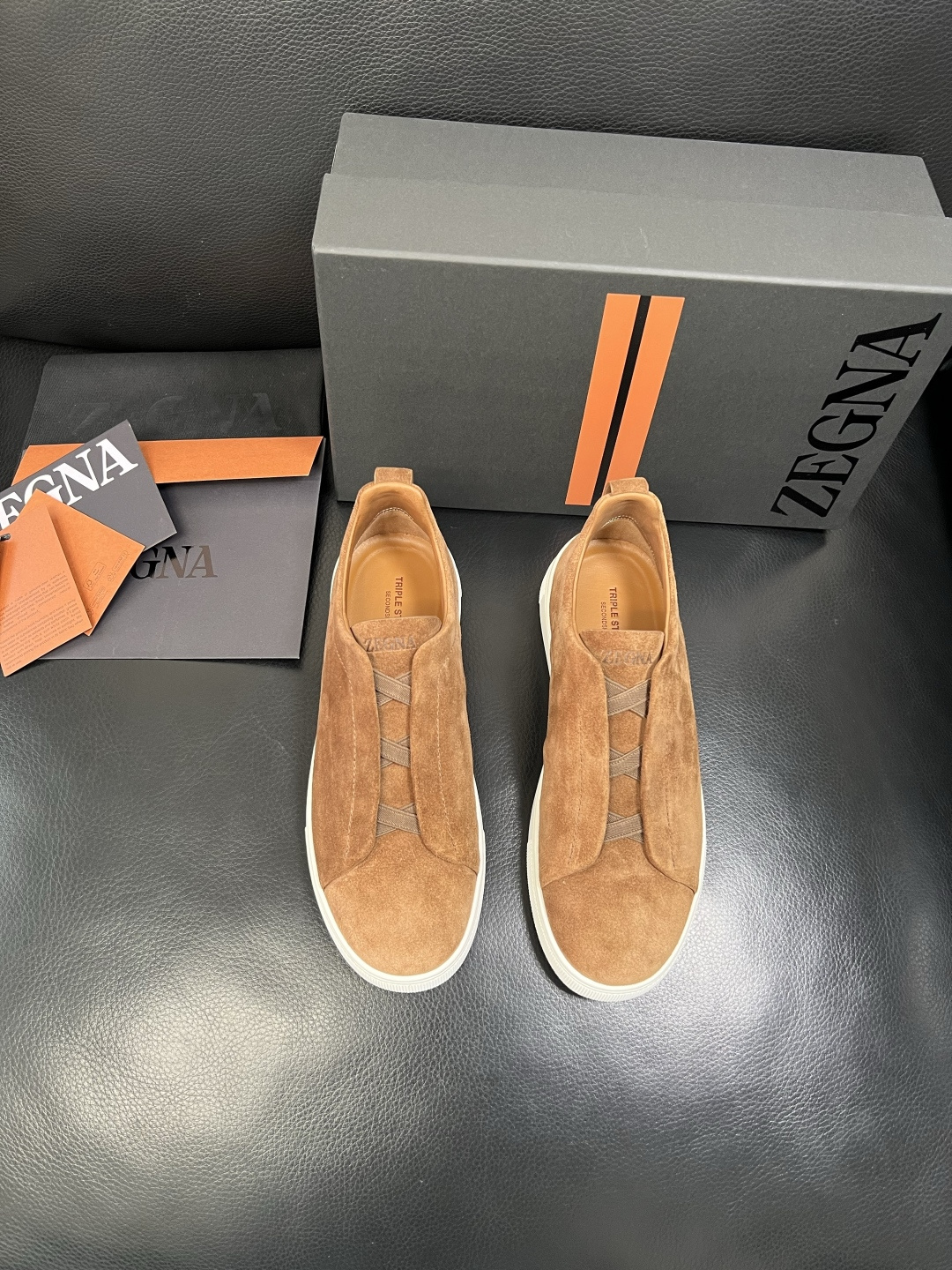 Zegna 高品质 顶级工艺品 杰尼亚 专柜新款原厂配置，意大利进口牛皮面料，进口牛里垫，透气舒适，鞋底