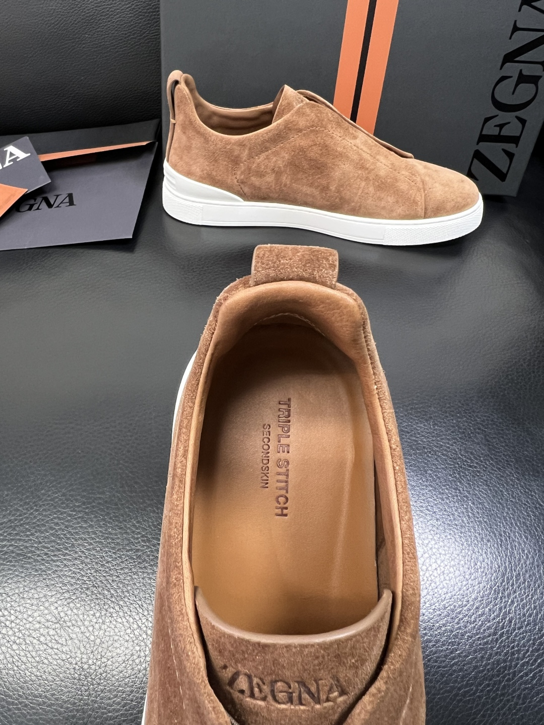 Zegna 高品质 顶级工艺品 杰尼亚 专柜新款原厂配置，意大利进口牛皮面料，进口牛里垫，透气舒适，鞋底