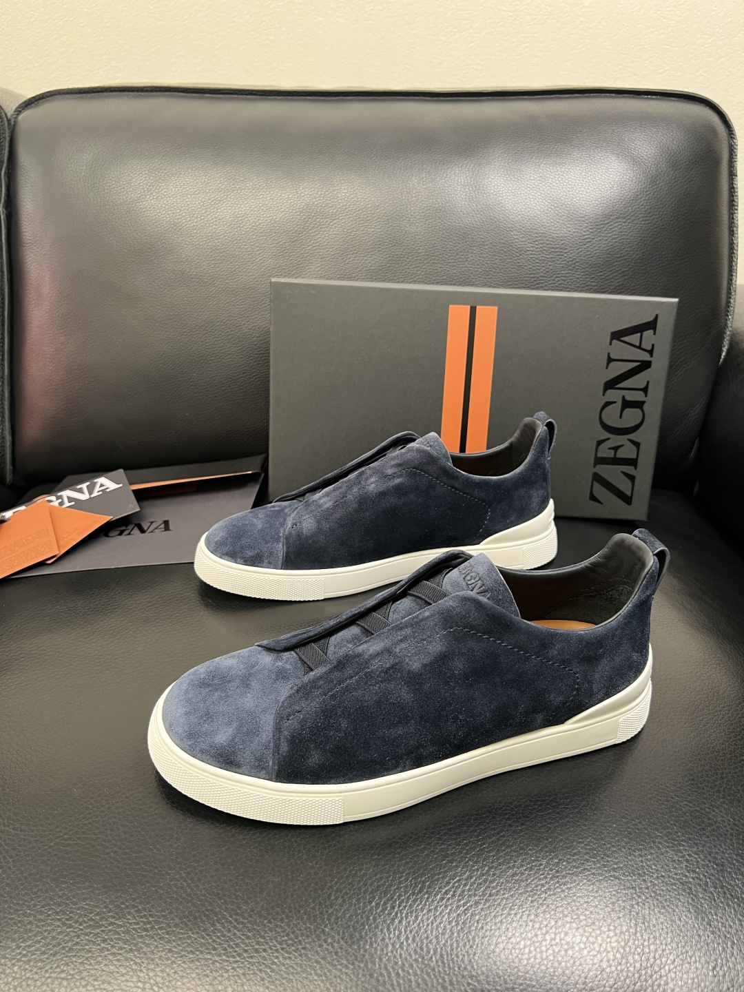 Zegna 高品质 顶级工艺品 杰尼亚 专柜新款原厂配置，意大利进口牛皮面料，进口牛里垫，透气舒适，鞋底