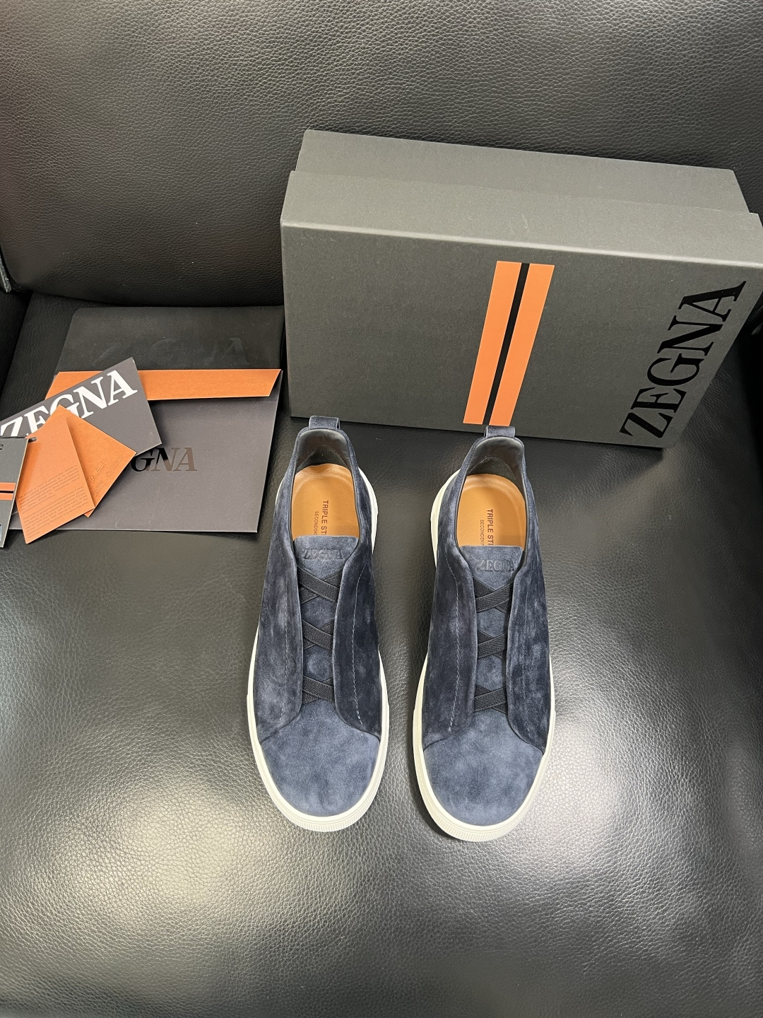 Zegna 高品质 顶级工艺品 杰尼亚 专柜新款原厂配置，意大利进口牛皮面料，进口牛里垫，透气舒适，鞋底