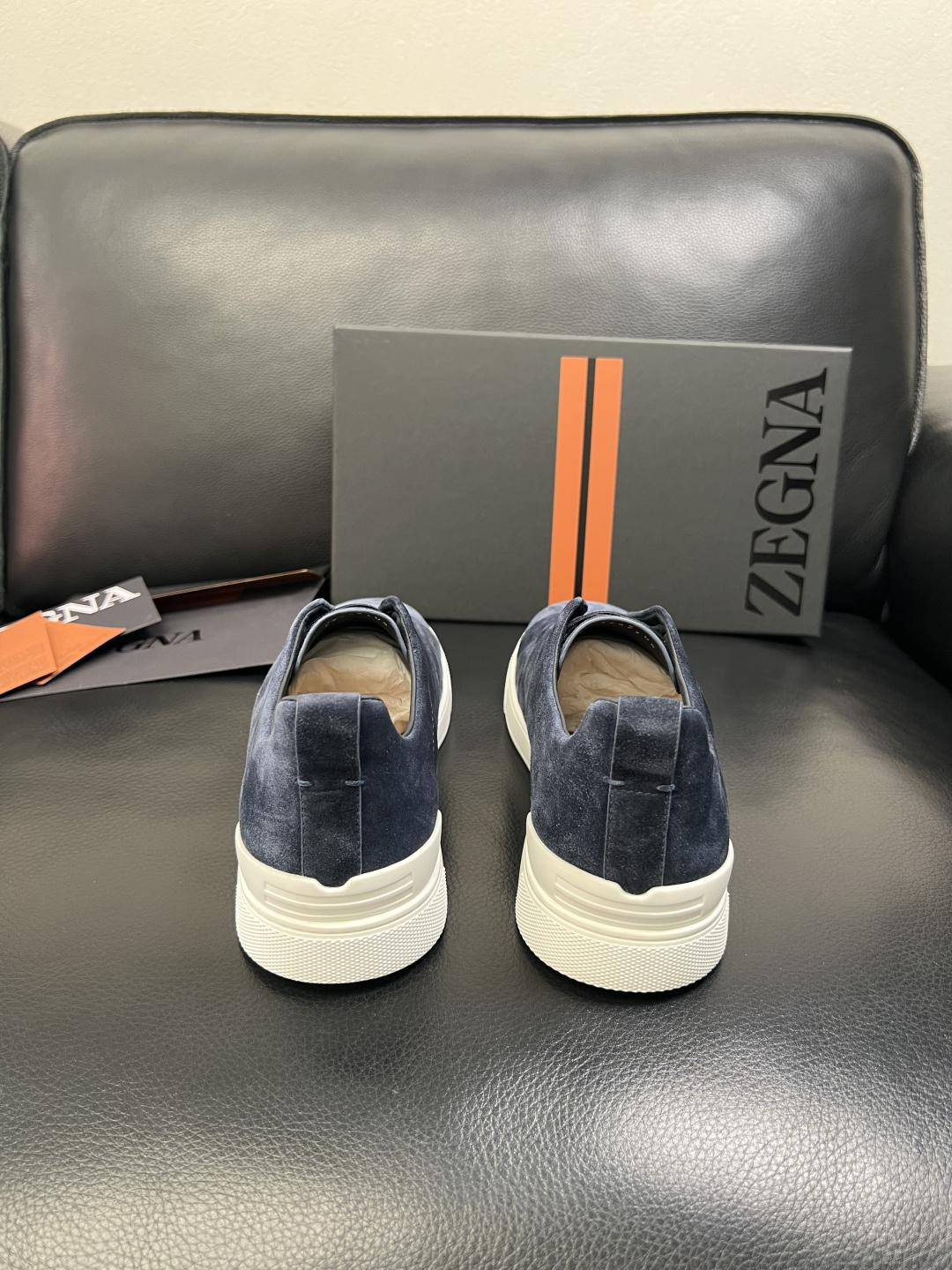 Zegna 高品质 顶级工艺品 杰尼亚 专柜新款原厂配置，意大利进口牛皮面料，进口牛里垫，透气舒适，鞋底