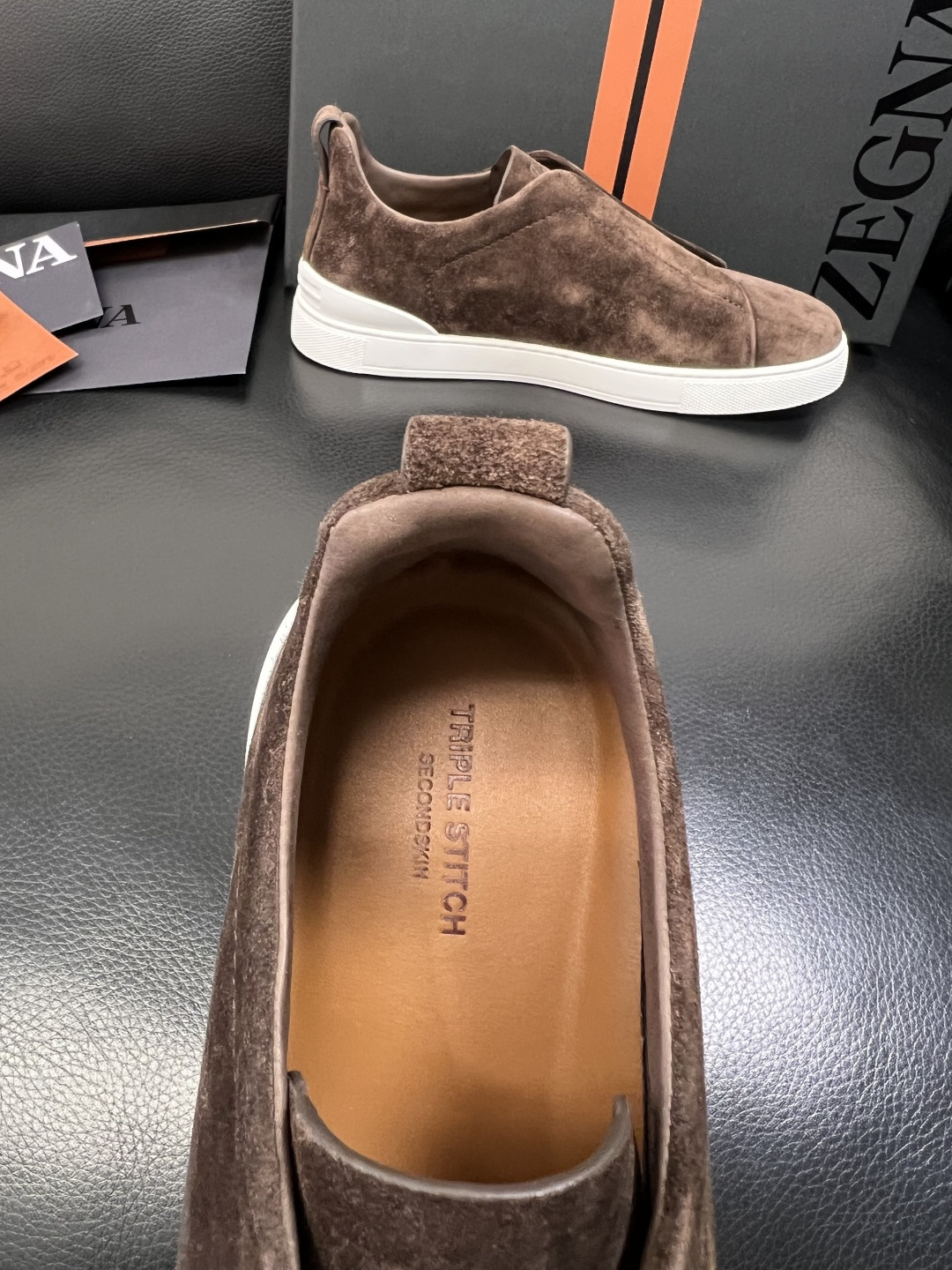 Zegna 高品质 顶级工艺品 杰尼亚 专柜新款原厂配置，意大利进口牛皮面料，进口牛里垫，透气舒适，鞋底