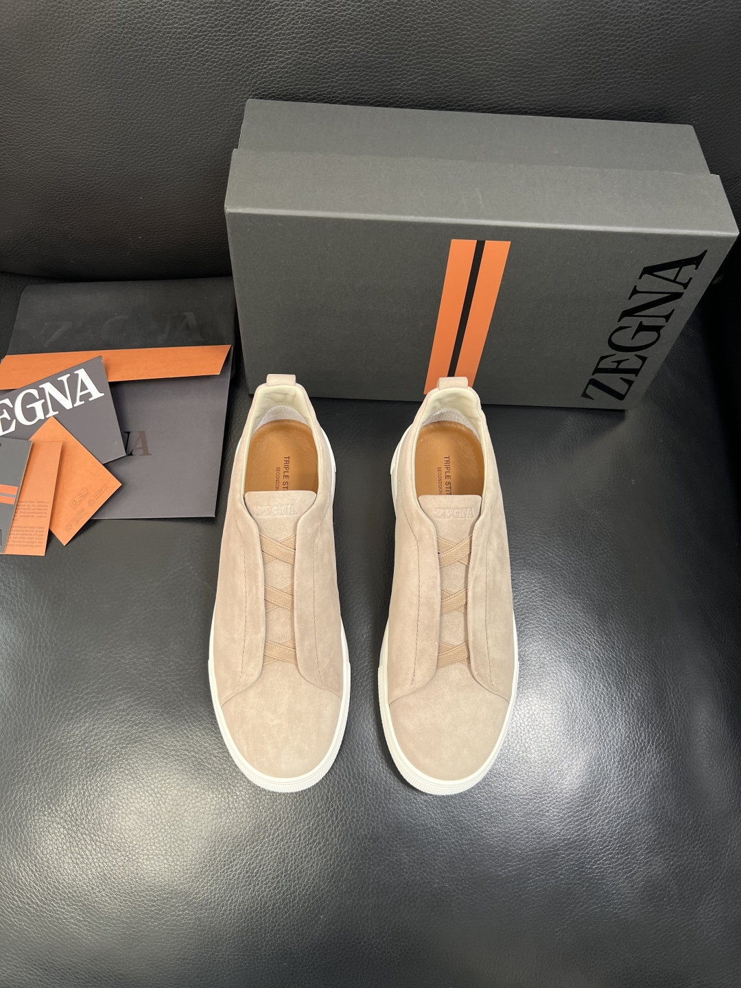 Zegna 高品质 顶级工艺品 杰尼亚 专柜新款原厂配置，意大利进口牛皮面料，进口牛里垫，透气舒适，鞋底