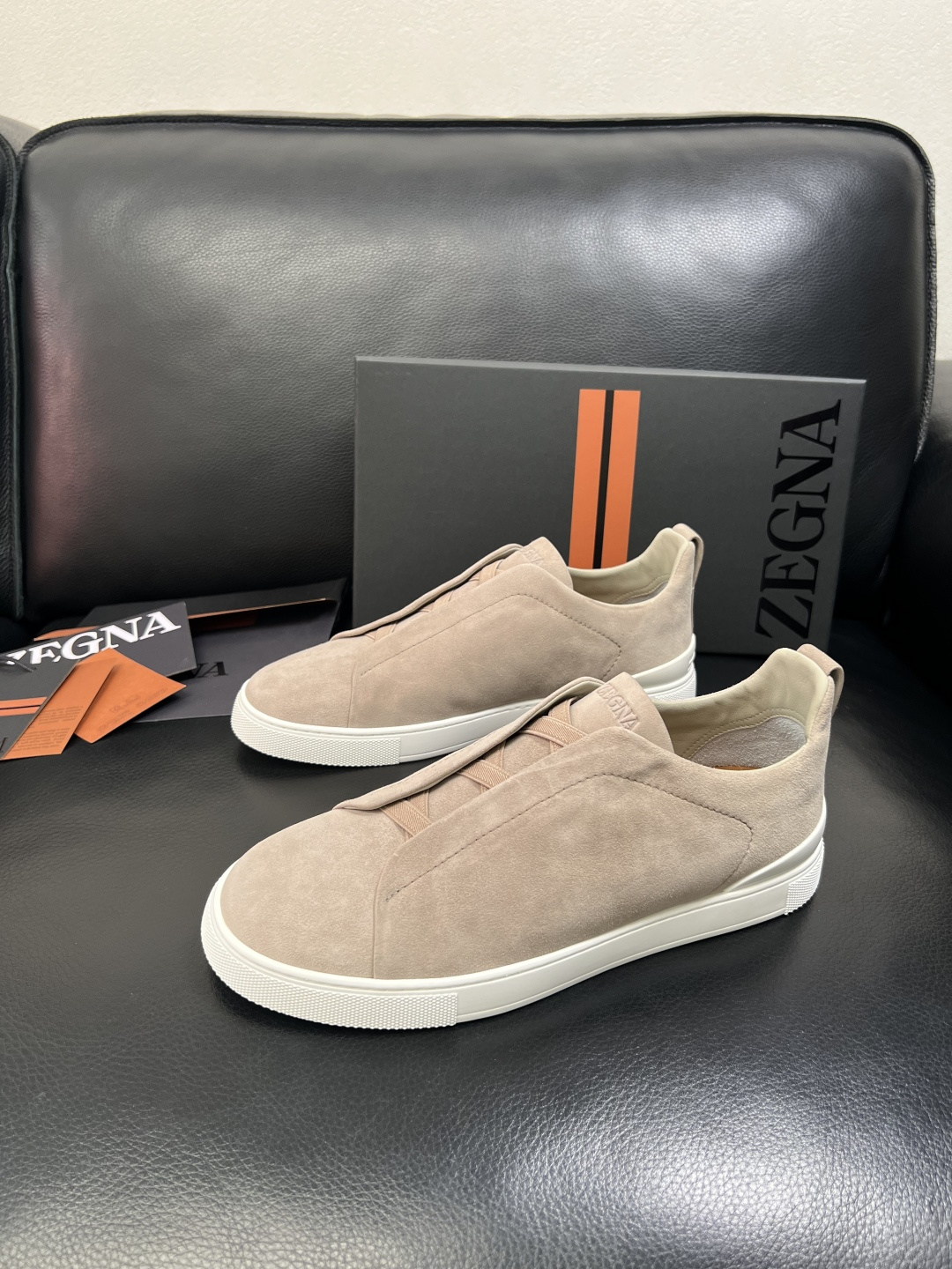 Zegna 高品质 顶级工艺品 杰尼亚 专柜新款原厂配置，意大利进口牛皮面料，进口牛里垫，透气舒适，鞋底