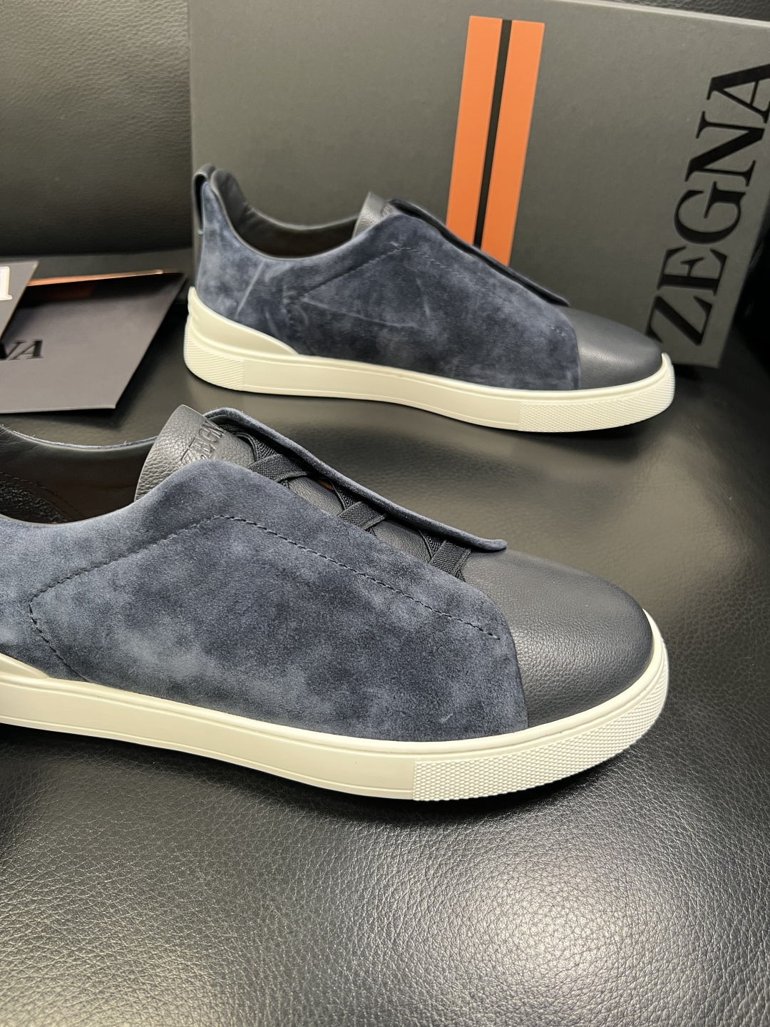 Zegna 高品质 顶级工艺品 杰尼亚 专柜新款原厂配置，意大利进口牛皮面料，进口牛里垫，透气舒适，鞋底