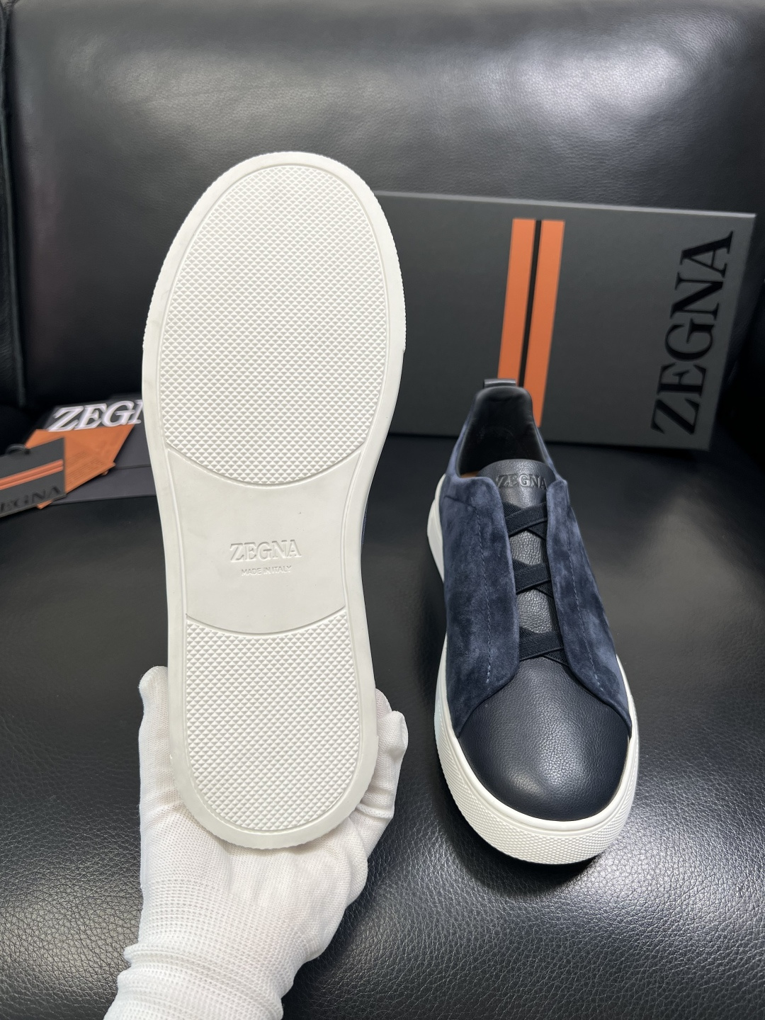 Zegna 高品质 顶级工艺品 杰尼亚 专柜新款原厂配置，意大利进口牛皮面料，进口牛里垫，透气舒适，鞋底