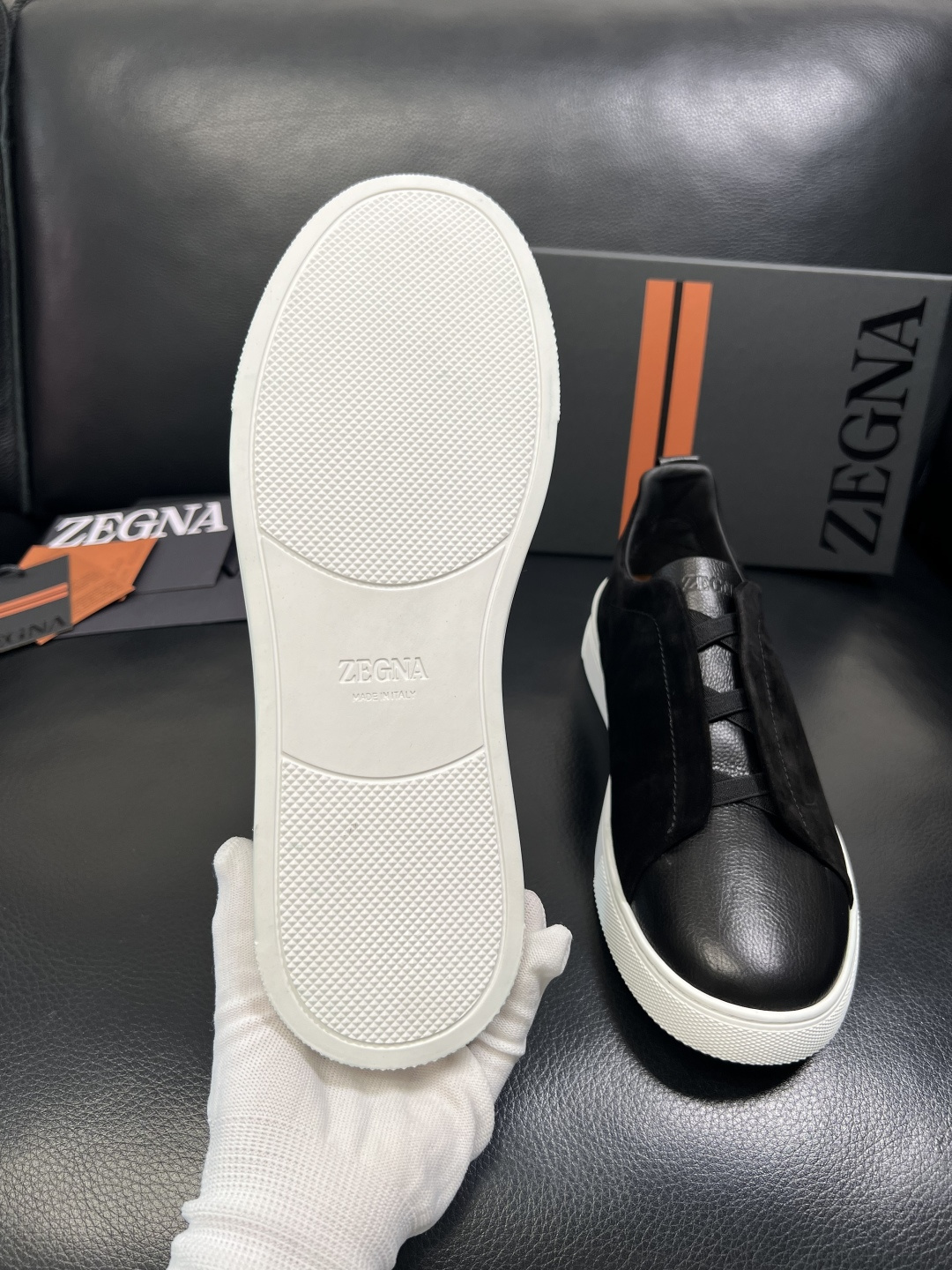 Zegna 高品质 顶级工艺品 杰尼亚 专柜新款原厂配置，意大利进口牛皮面料，进口牛里垫，透气舒适，鞋底