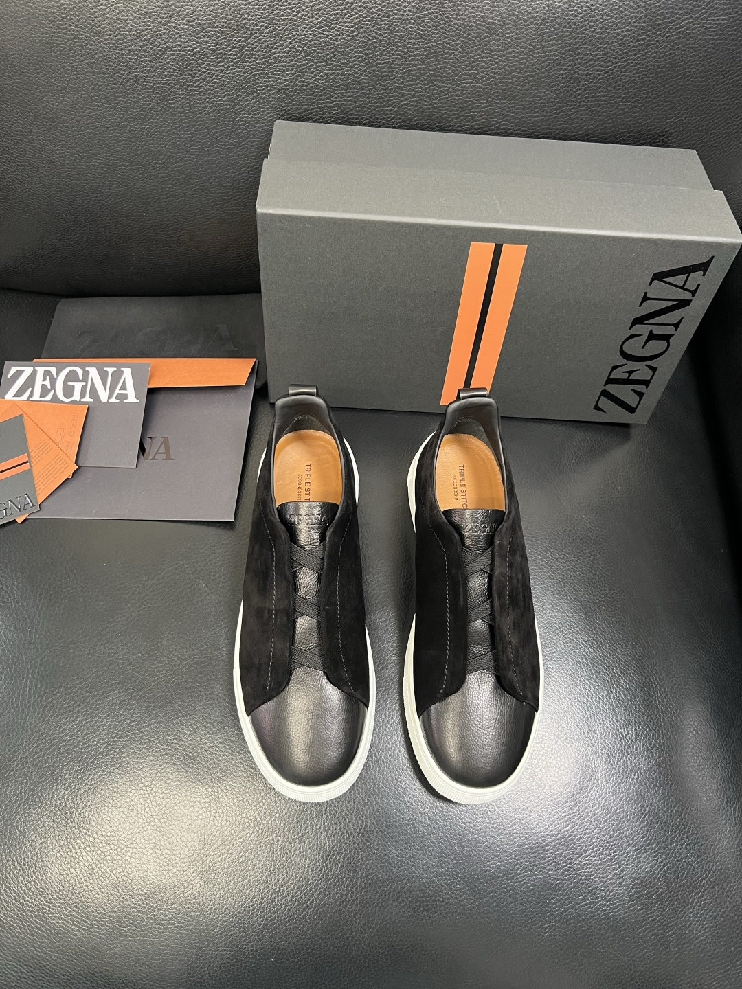 Zegna 高品质 顶级工艺品 杰尼亚 专柜新款原厂配置，意大利进口牛皮面料，进口牛里垫，透气舒适，鞋底