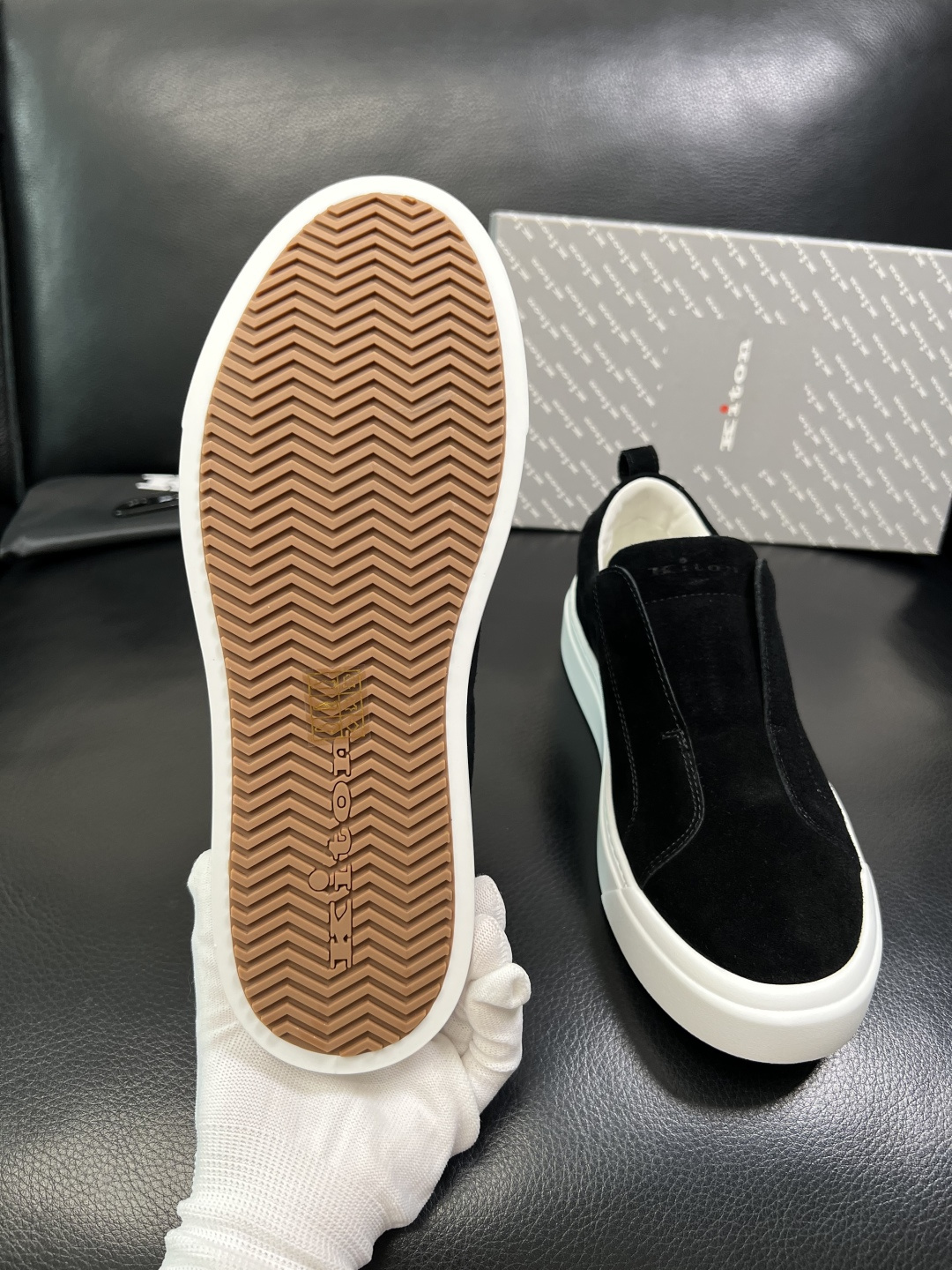 kiton 高品质 顶级工艺品 专柜新品同步，鞋面意大利进口牛皮面料，进口水染牛皮内里垫，鞋底：原厂特供