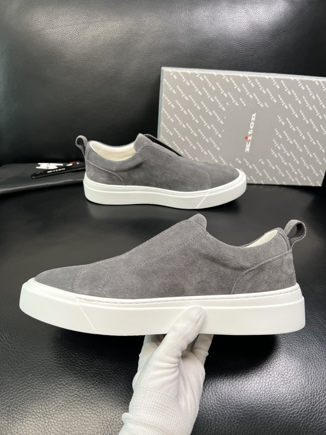 kiton 高品质 顶级工艺品 专柜新品同步，鞋面意大利进口牛皮面料，进口水染牛皮内里垫，鞋底：原厂特供