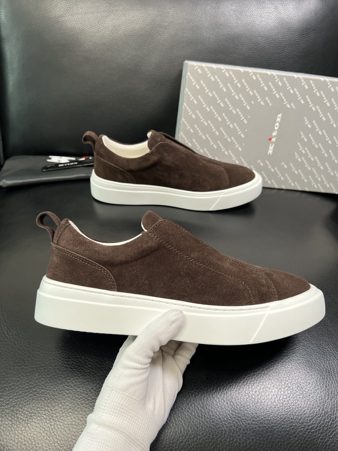 kiton 高品质 顶级工艺品 专柜新品同步，鞋面意大利进口牛皮面料，进口水染牛皮内里垫，鞋底：原厂特供