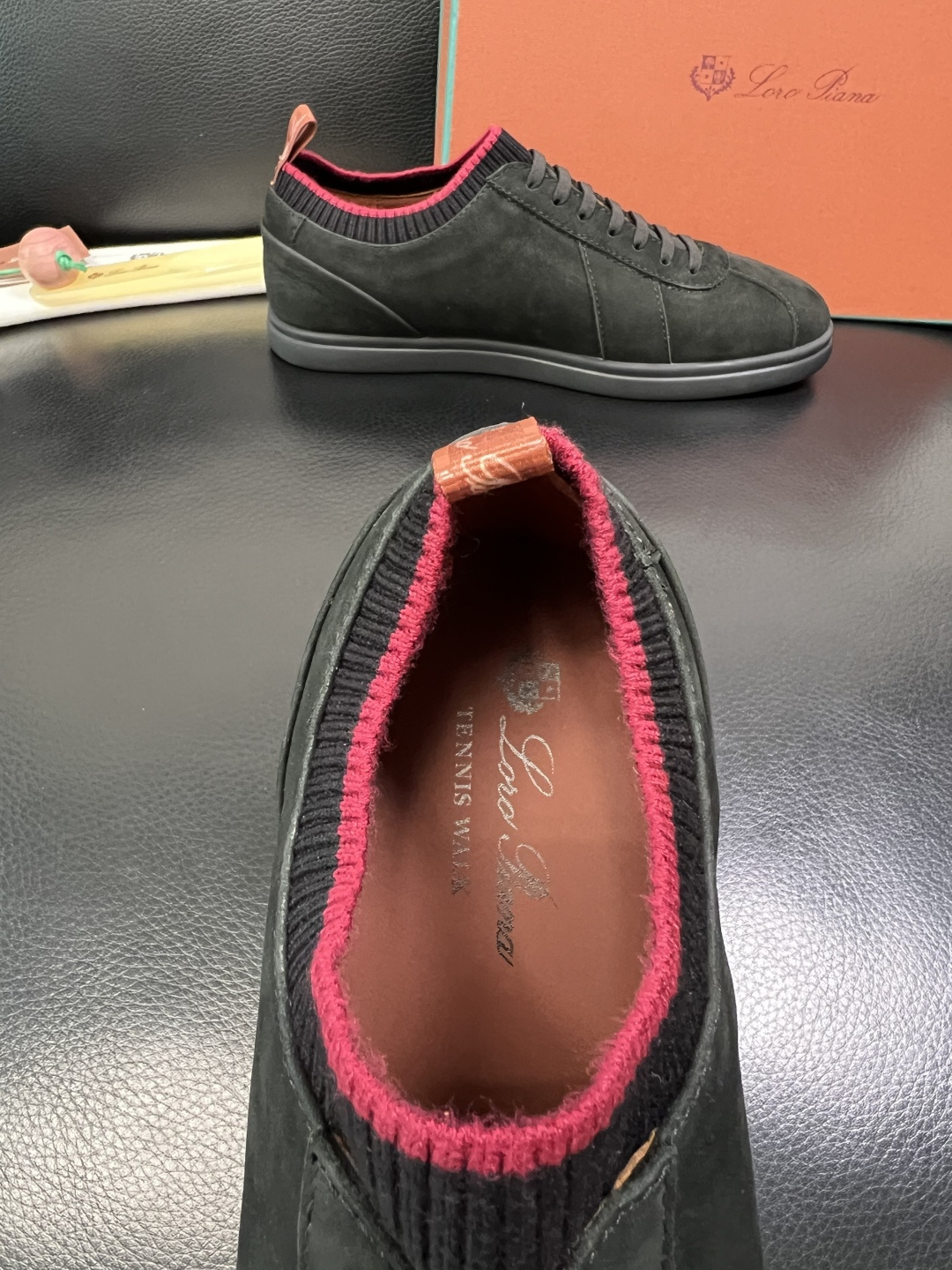 Loro Piana 高品质 顶级工艺品 诺悠翩雅 新品专柜同步原厂配置，鞋面意大利进口牛皮面料，高品质