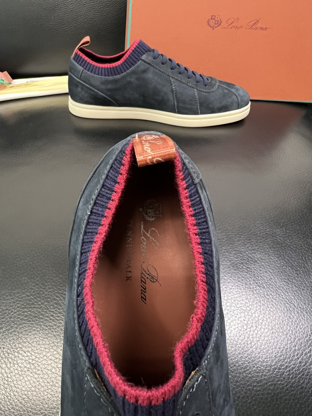 Loro Piana 高品质 顶级工艺品 诺悠翩雅 新品专柜同步原厂配置，鞋面意大利进口牛皮面料，高品质
