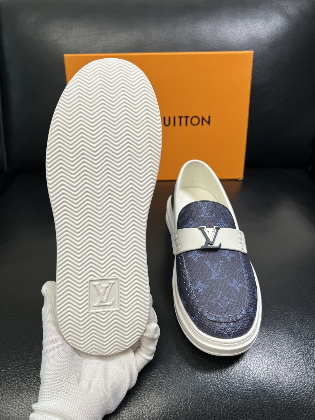 Lv 高品质 顶级工艺品 路易威登，运动板鞋专柜同步，鞋面意大利进口，高品质拼接缤纷色彩复杂工艺品，进口