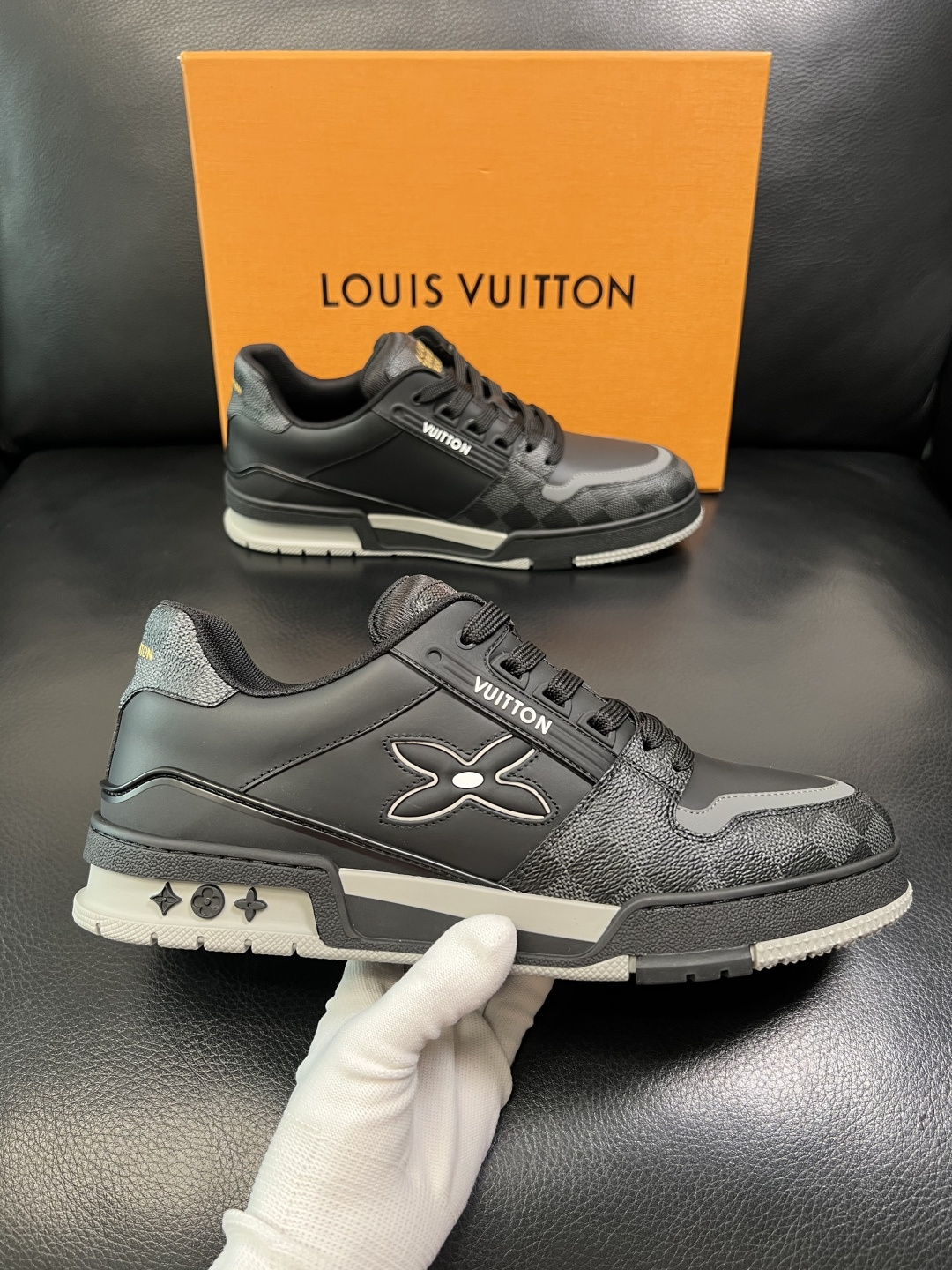 Lv 高品质 顶级工艺品 路易威登，专柜同步原厂配置，鞋面意大利进口牛皮拼布面料，进口水染牛皮垫网里柔软