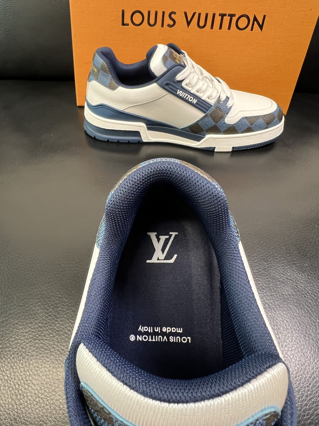 Lv 高品质 顶级工艺品 路易威登，专柜同步原厂配置，鞋面意大利进口牛皮拼布面料，进口水染牛皮垫网里柔软