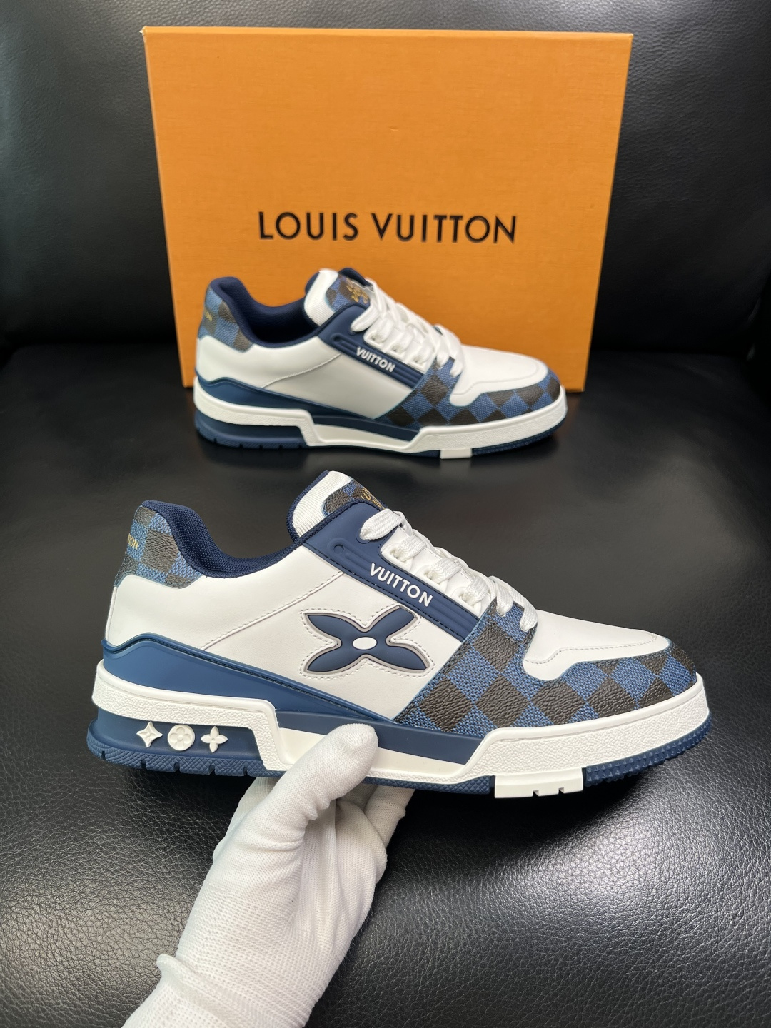 Lv 高品质 顶级工艺品 路易威登，专柜同步原厂配置，鞋面意大利进口牛皮拼布面料，进口水染牛皮垫网里柔软