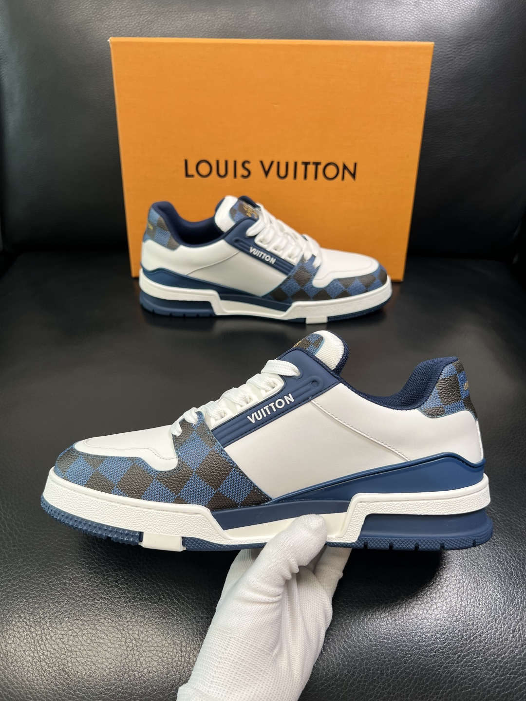 Lv 高品质 顶级工艺品 路易威登，专柜同步原厂配置，鞋面意大利进口牛皮拼布面料，进口水染牛皮垫网里柔软